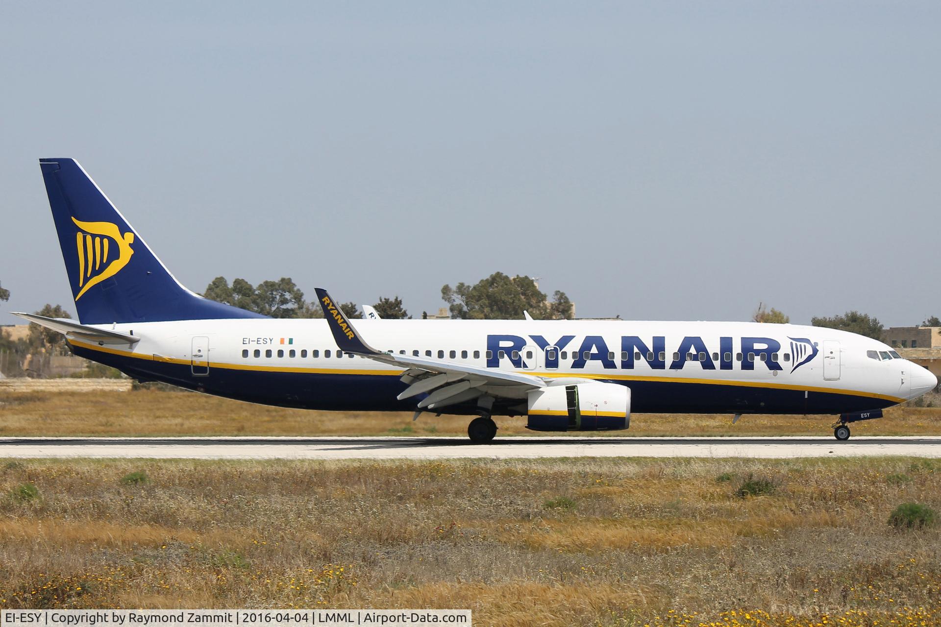 EI-ESY, 2011 Boeing 737-8AS C/N 34999, B737-800 EI-ESY Ryanair