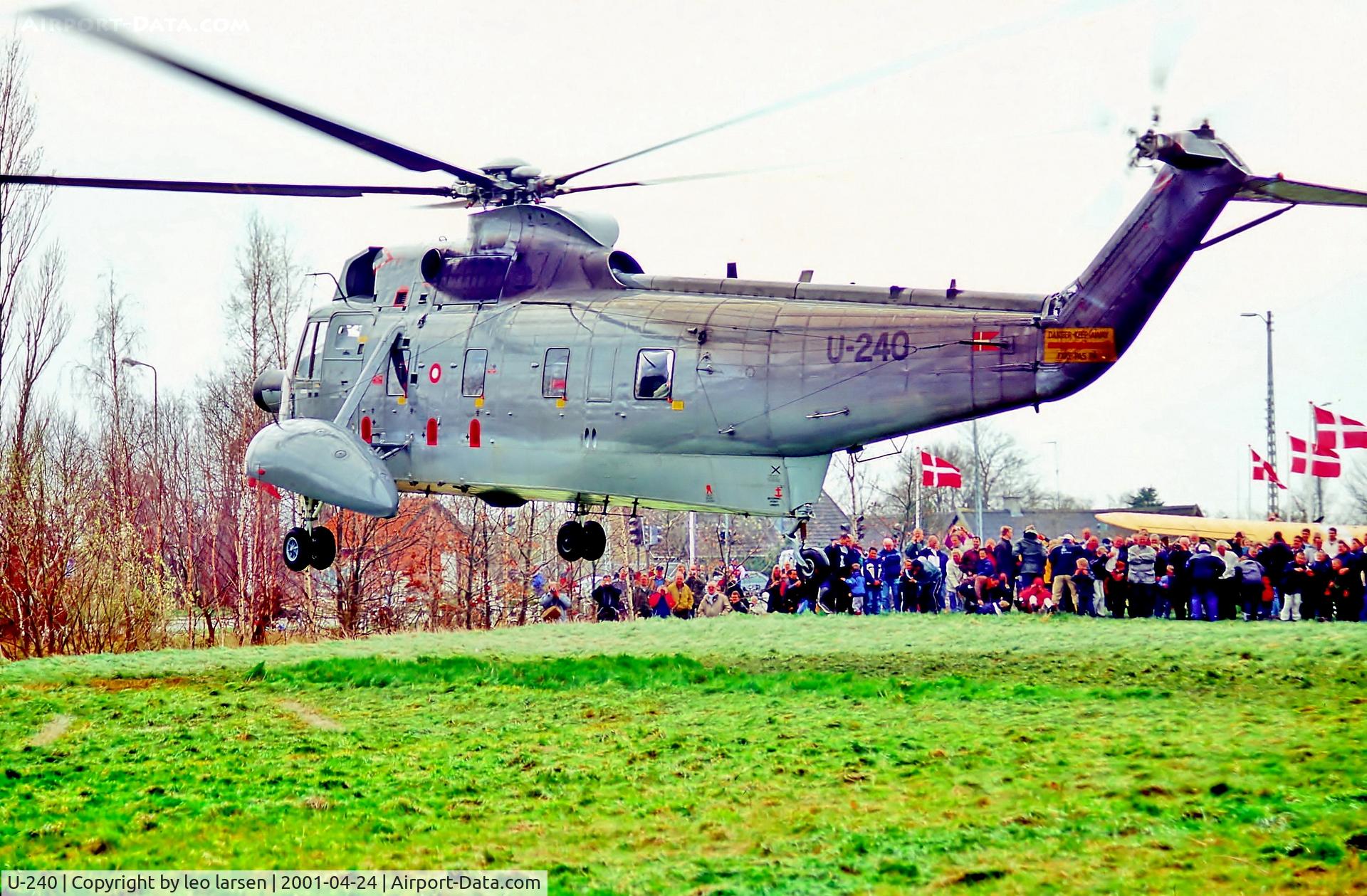 U-240, 1965 Sikorsky S-61A Sea King C/N 61240, Avedøre 24.4.01