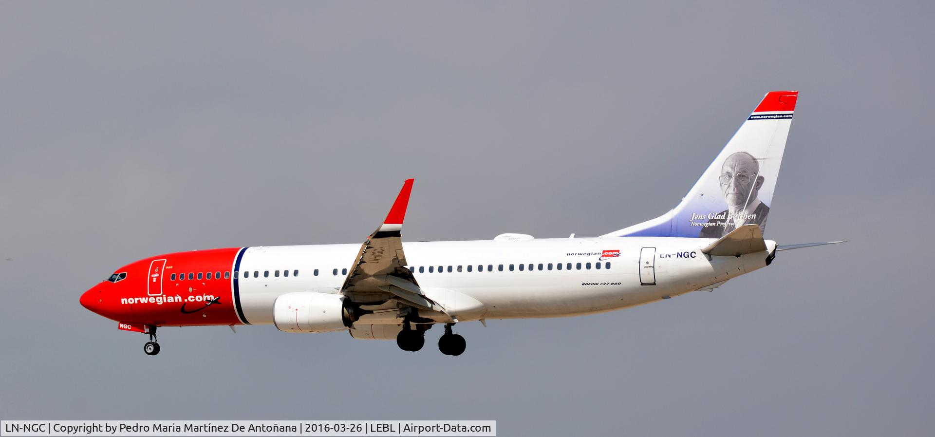 LN-NGC, 2012 Boeing 737-8JP C/N 39016, El Prat -  Barcelona  -  España