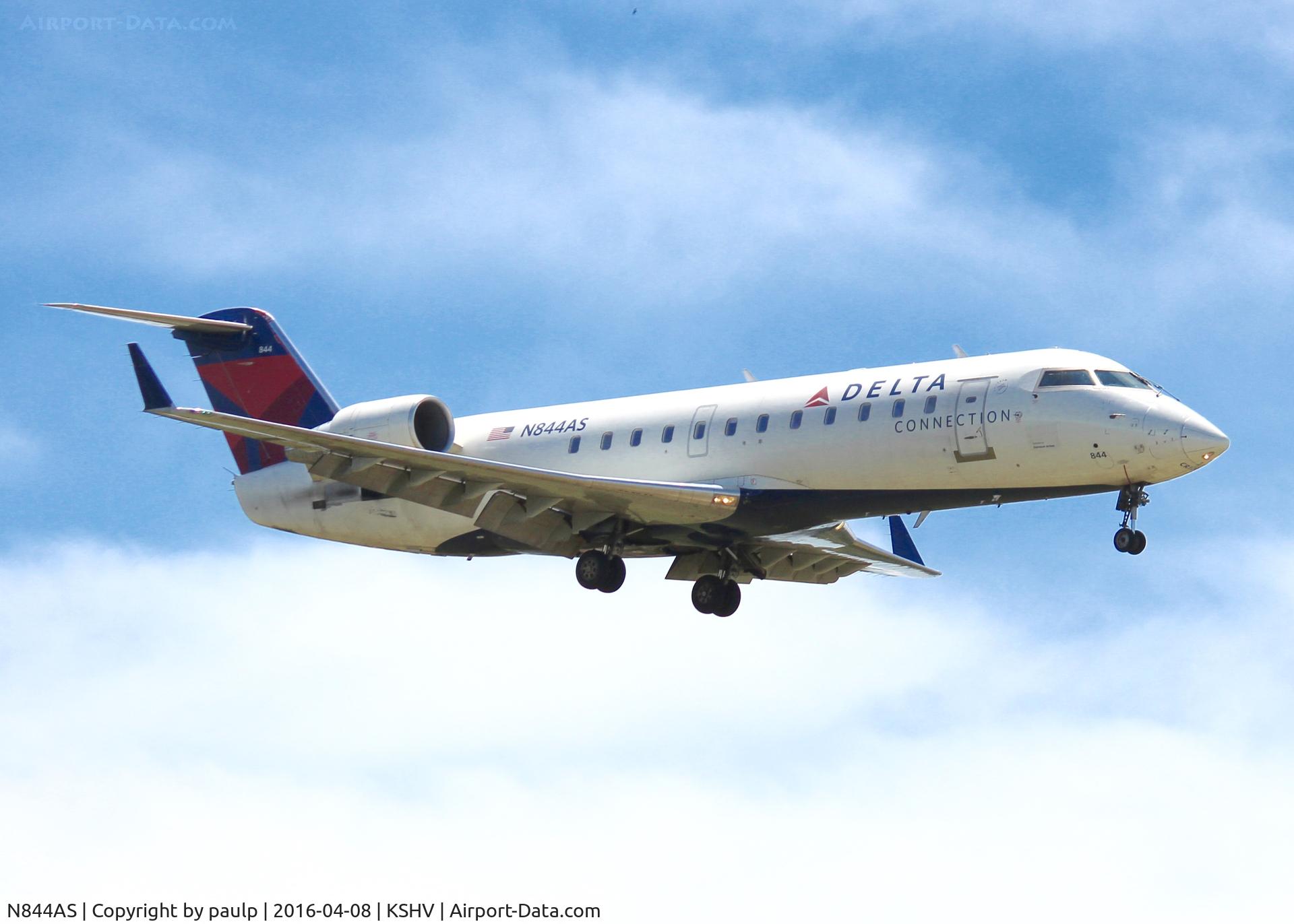 N844AS, 1999 Bombardier CRJ-200ER (CL-600-2B19) C/N 7317, At Shreveport Regional.