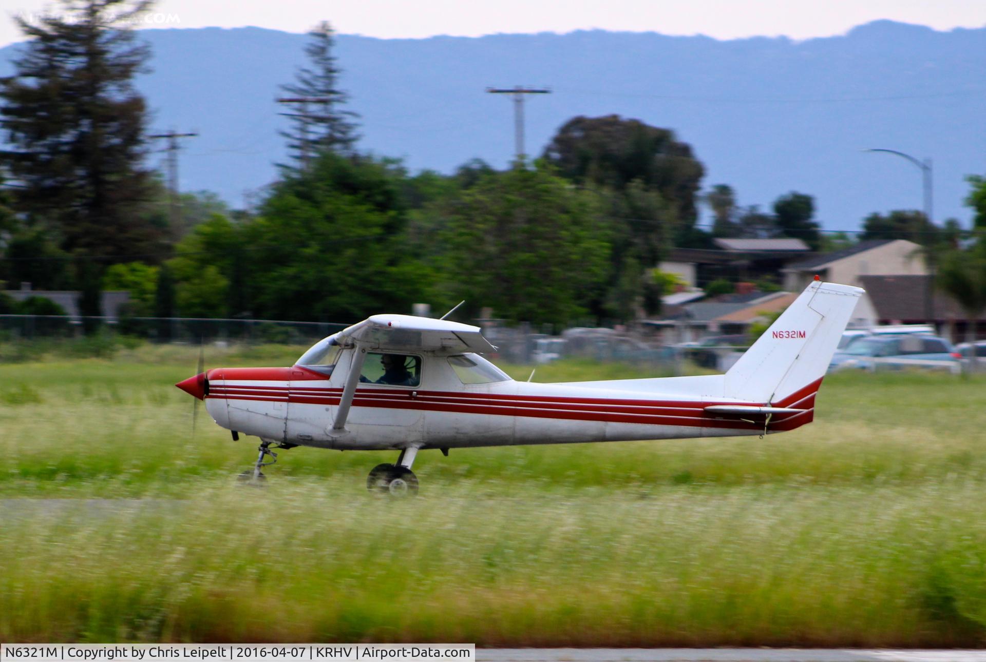 N6321M, 1980 Cessna 152 C/N 15284671, Locally-based 1980 Cessna 152 departing runway 13L at Reid Hillview Airport, San Jose, CA.