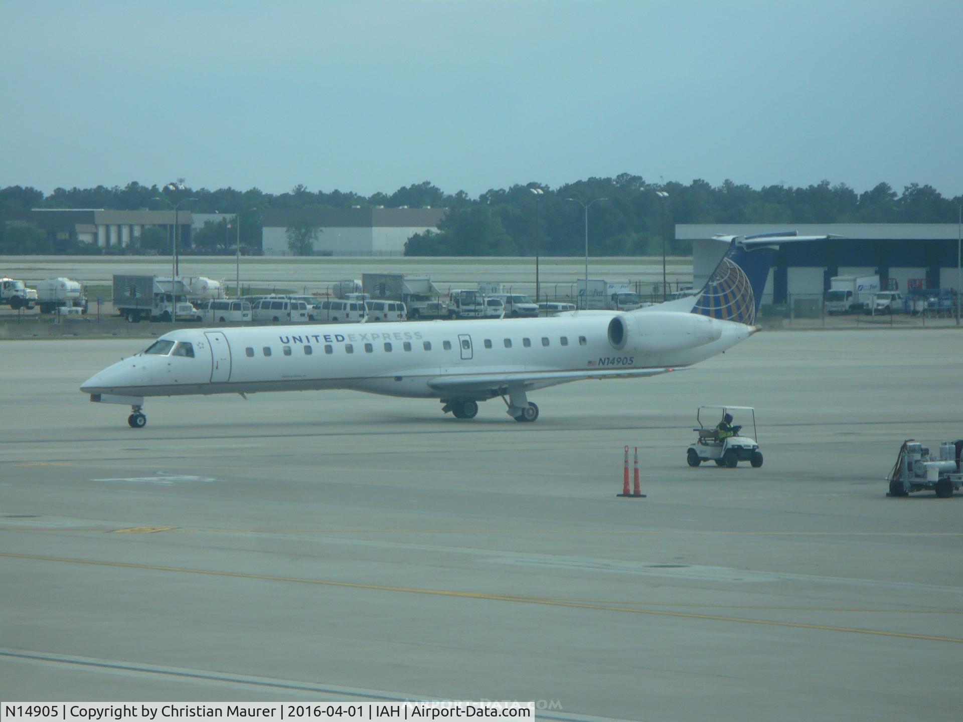N14905, 2001 Embraer ERJ-145LR (EMB-145LR) C/N 145476, ERJ-145LR
