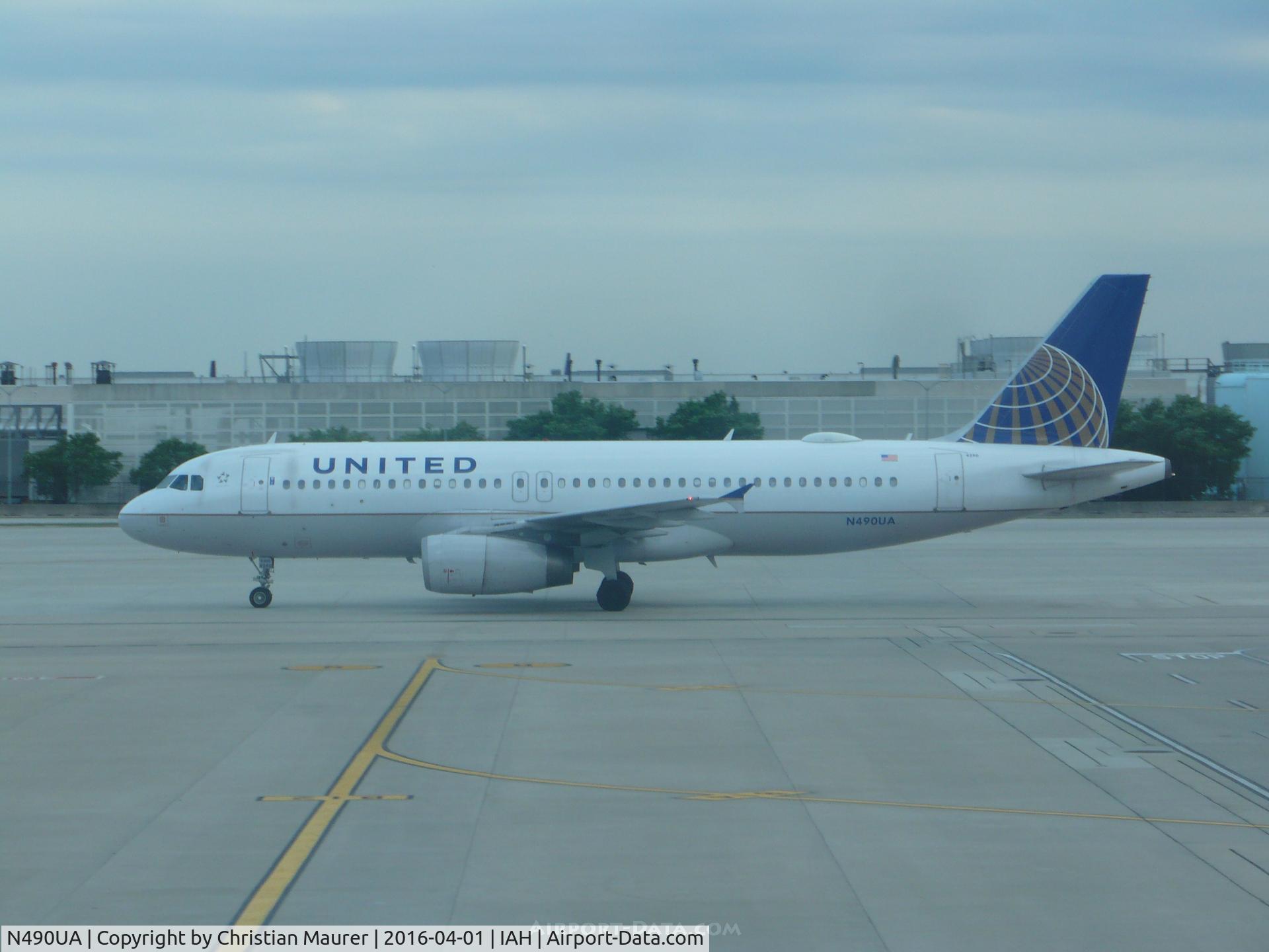 N490UA, 2002 Airbus A320-232 C/N 1728, Airbus A320