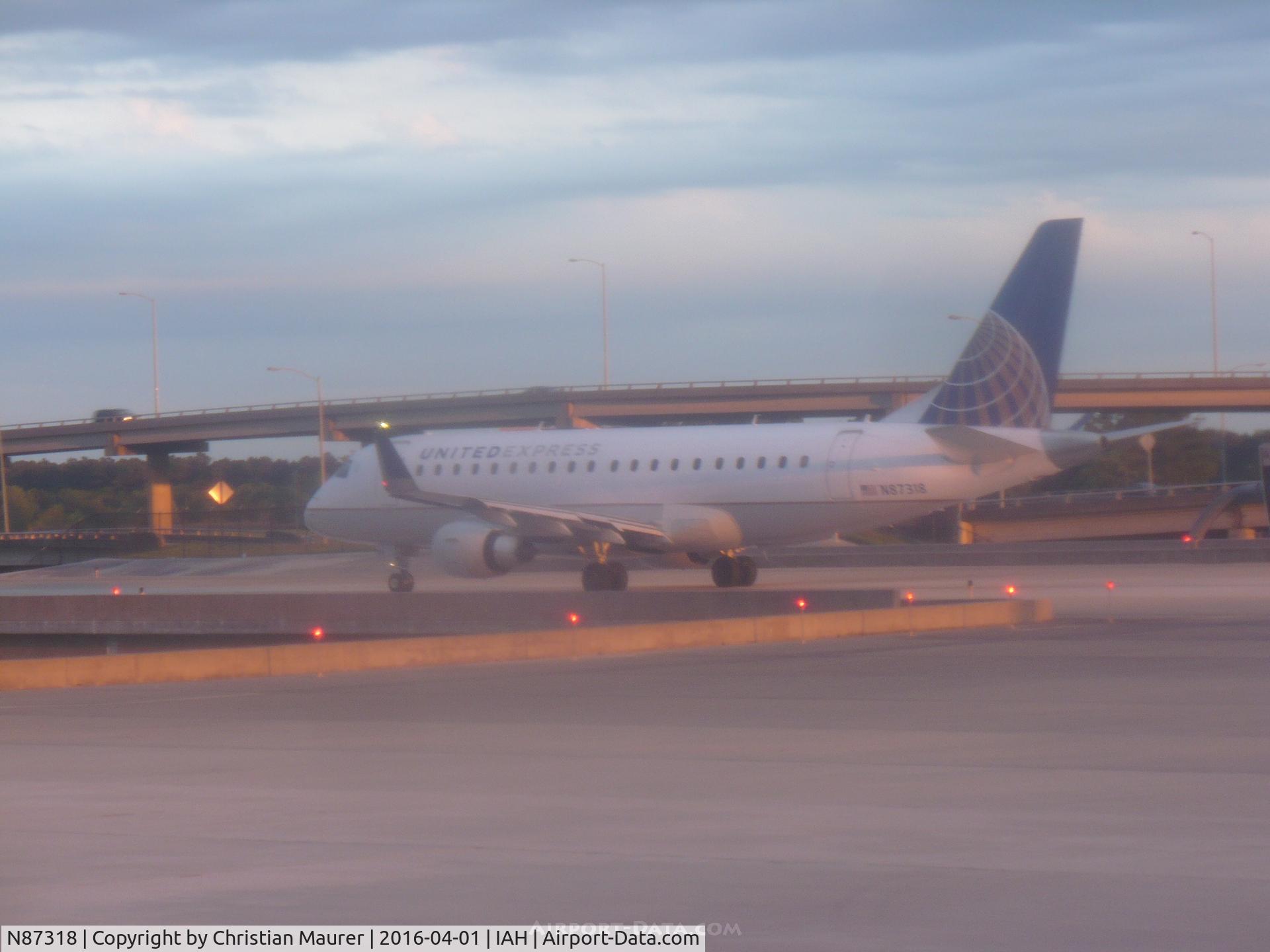 N87318, 2014 Embraer 175LR (ERJ-170-200LR) C/N 17000443, ERJ175LR