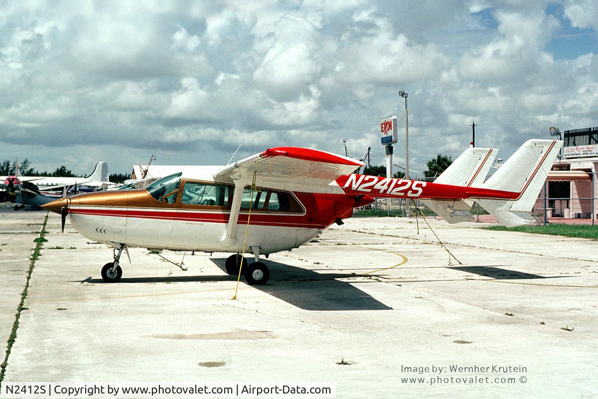 N2412S, 1967 Cessna T337B Turbo Super Skymaster C/N 337-0712, N2412S on the ground