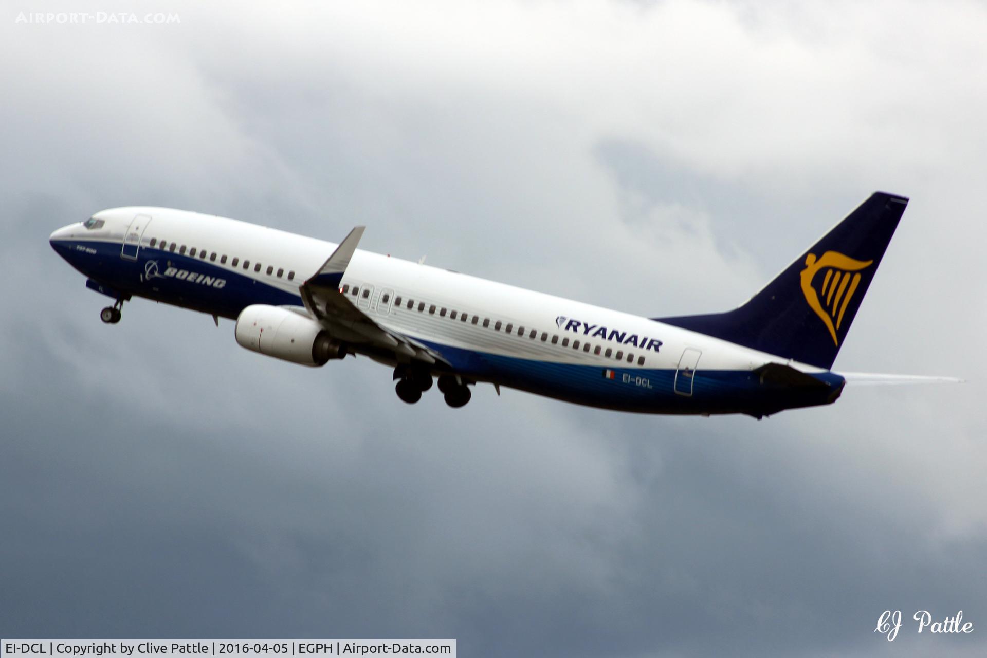 EI-DCL, 2004 Boeing 737-8AS C/N 33806, Edinburgh EGPH departure
