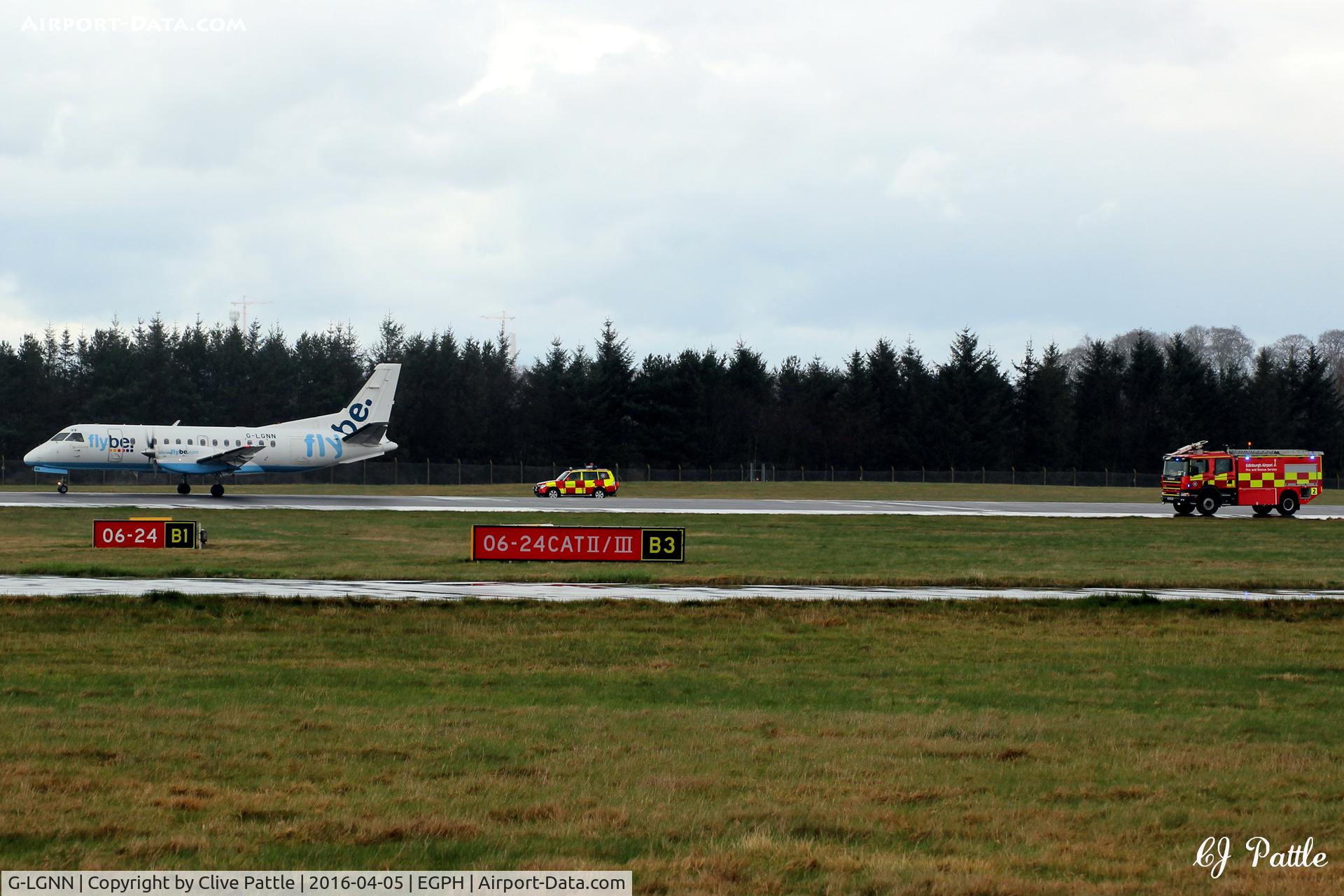 G-LGNN, 1990 Saab 340B C/N 340B-197, On Rwy 24 at Edinburgh EGPH following a precautionary return and landing after the pilot reported smoke in the cockpit.