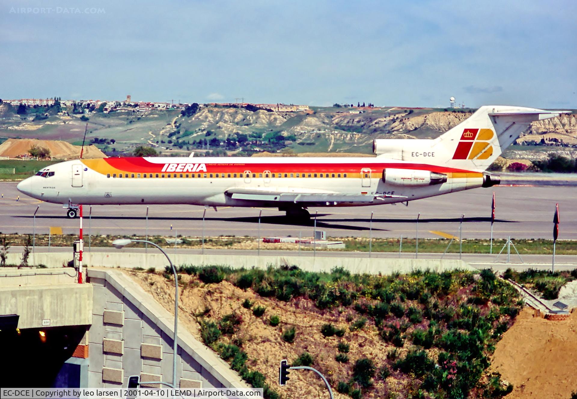 EC-DCE, 1978 Boeing 727-256 C/N 21611, Madrid 10.4.01