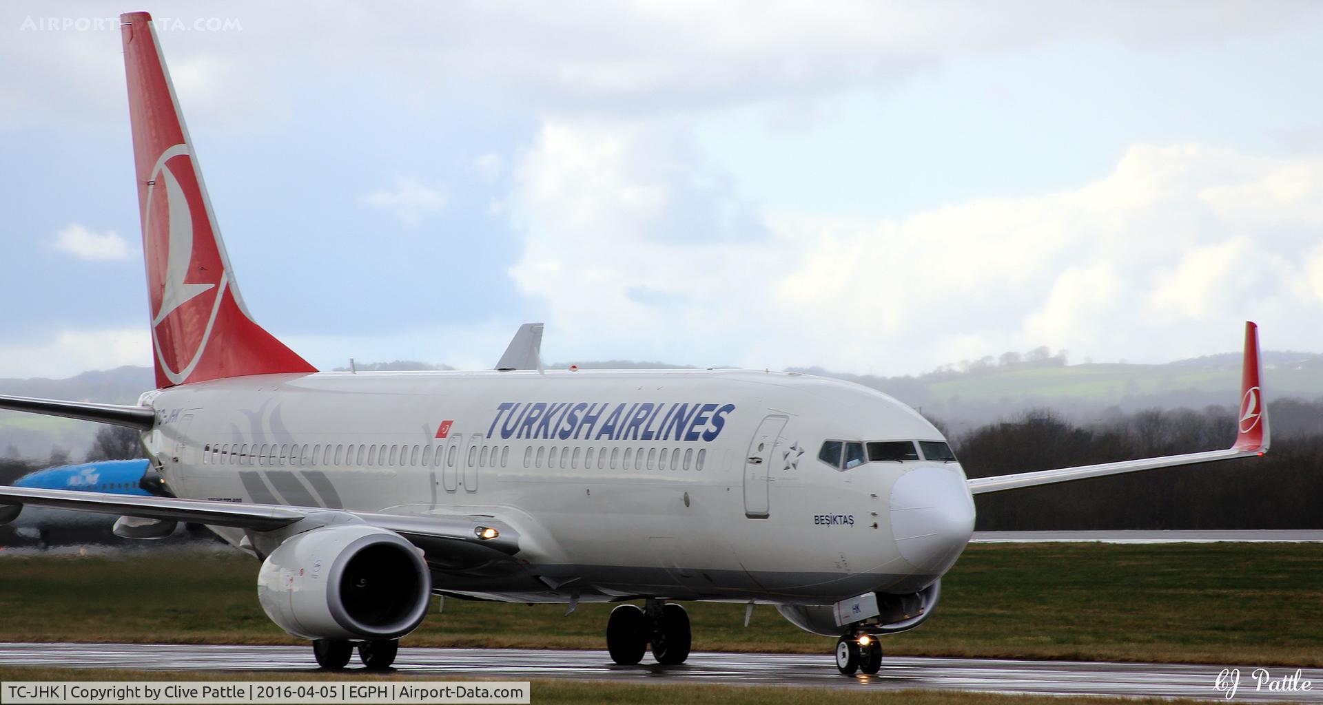 TC-JHK, 2011 Boeing 737-8F2 C/N 40975, EGPH/EDI Edinburgh arrival