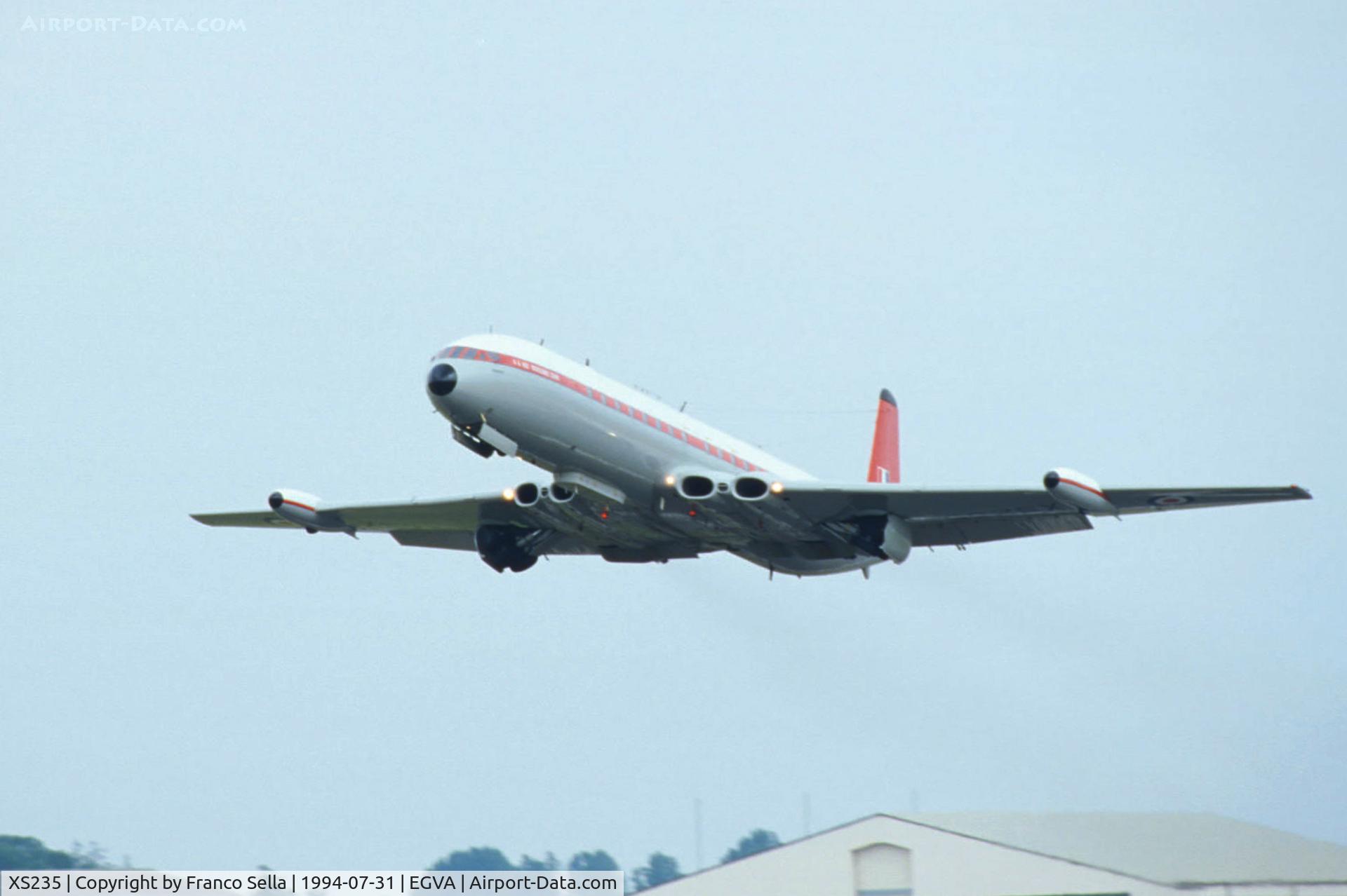 XS235, 1963 De Havilland DH.106 Comet 4C C/N 6473, De Havilland DH.106 Comet 4C at the 1994 Royal International Air Tattoo, Fairford UK