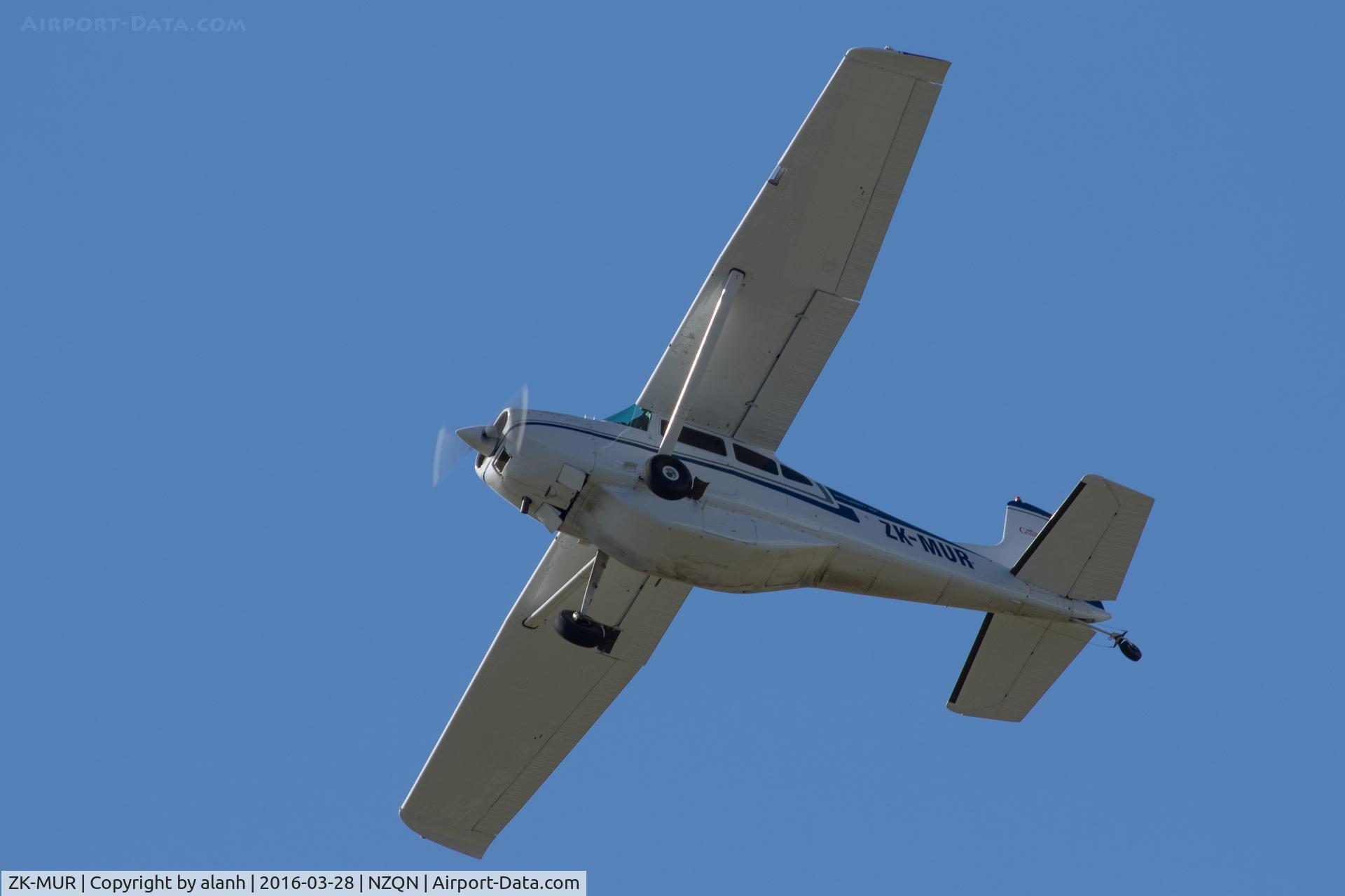 ZK-MUR, 1966 Cessna A185E Skywagon 185 C/N 185-1233, At Queenstown