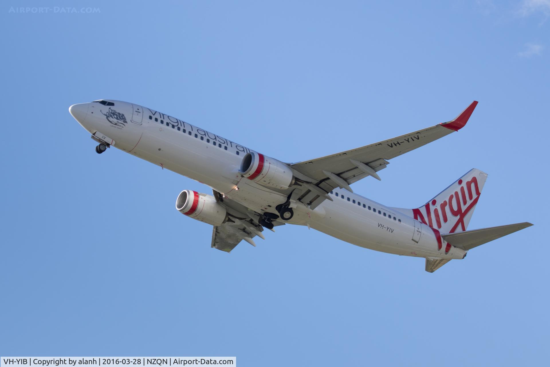 VH-YIB, 2011 Boeing 737-8FE C/N 37825, Departing Queenstown for Brisbane. The name on the aircraft appears to be Cylinder Beach.