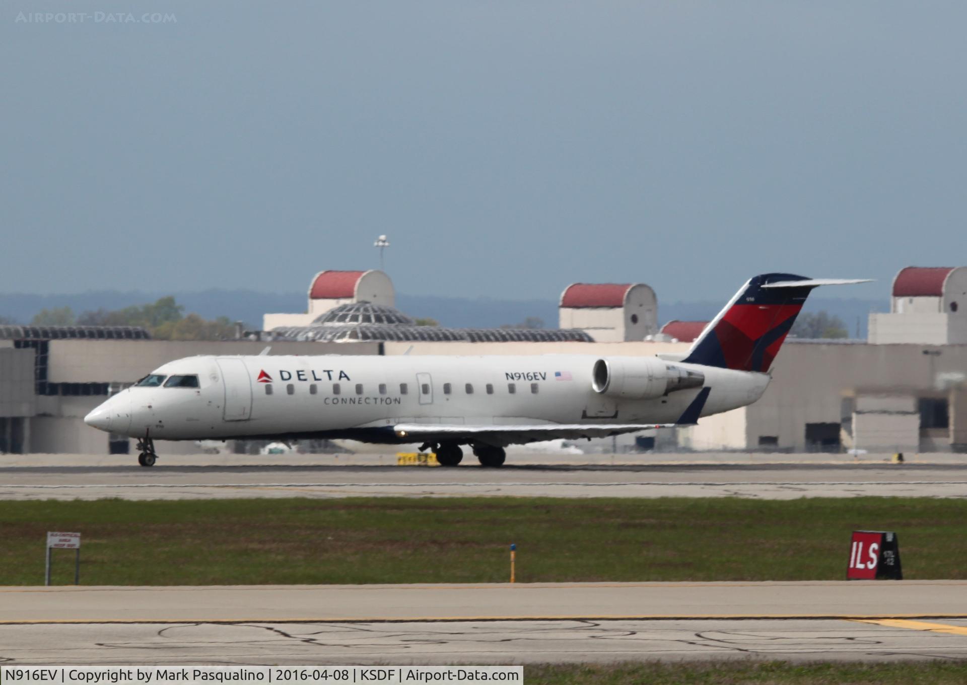 N916EV, 2003 Bombardier CRJ-200ER (CL-600-2B19) C/N 7757, CL-600-2B19