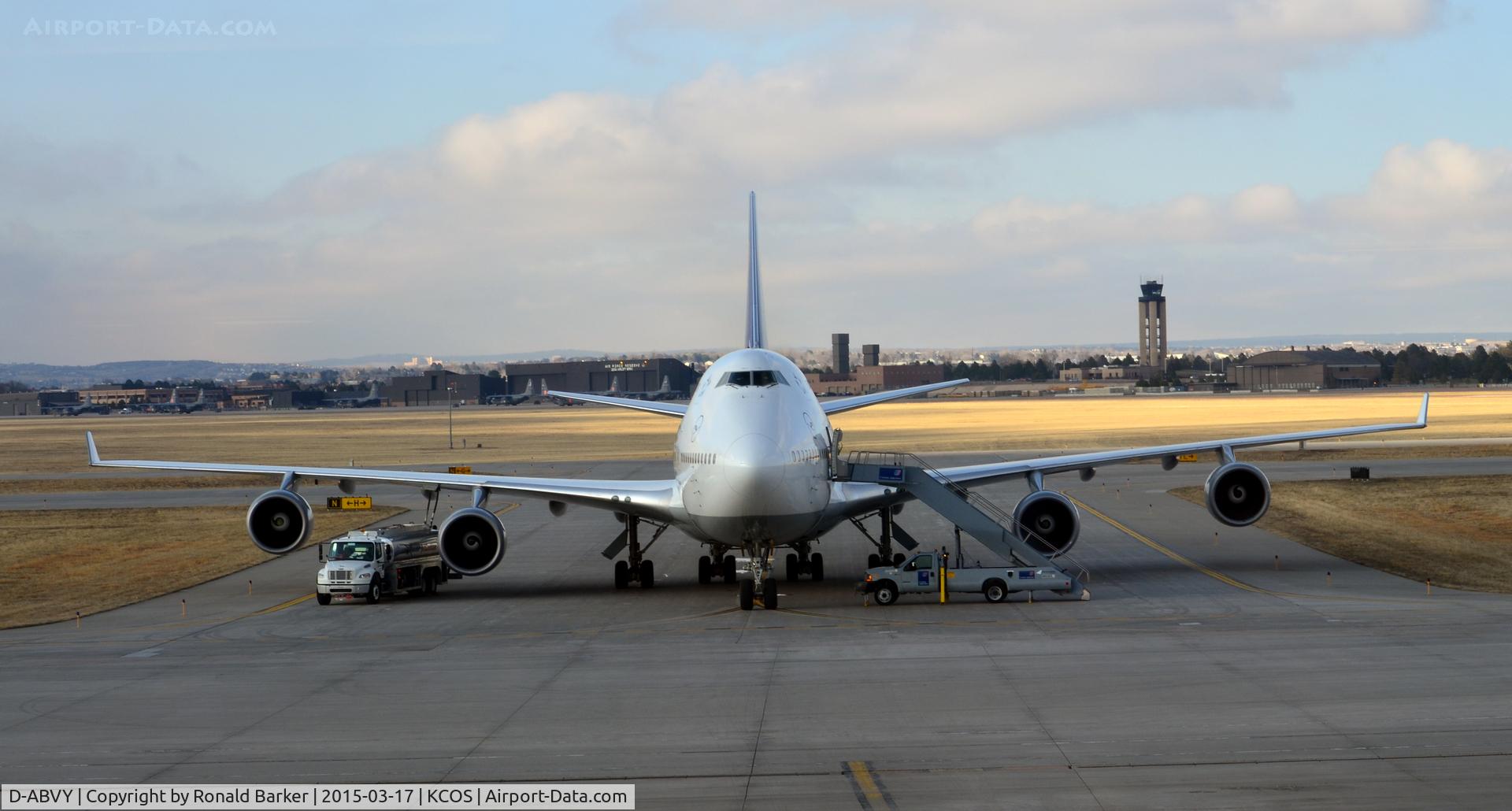 D-ABVY, 2000 Boeing 747-430 C/N 29869, Weather divert from Denver