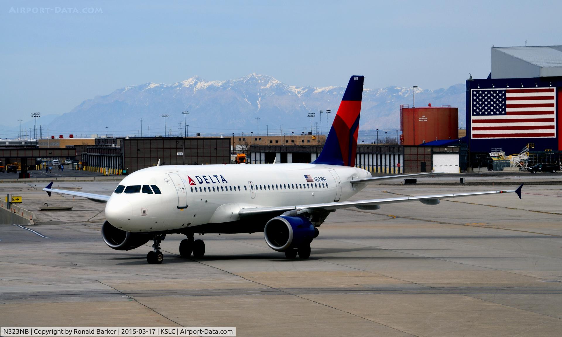 N323NB, 2001 Airbus A319-114 C/N 1453, Taxi SLC