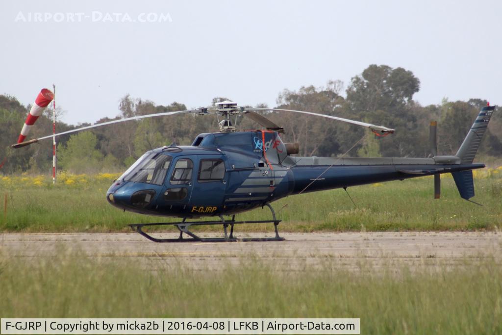 F-GJRP, Aerospatiale AS350B-2 Ecureuil C/N 1926, Parked