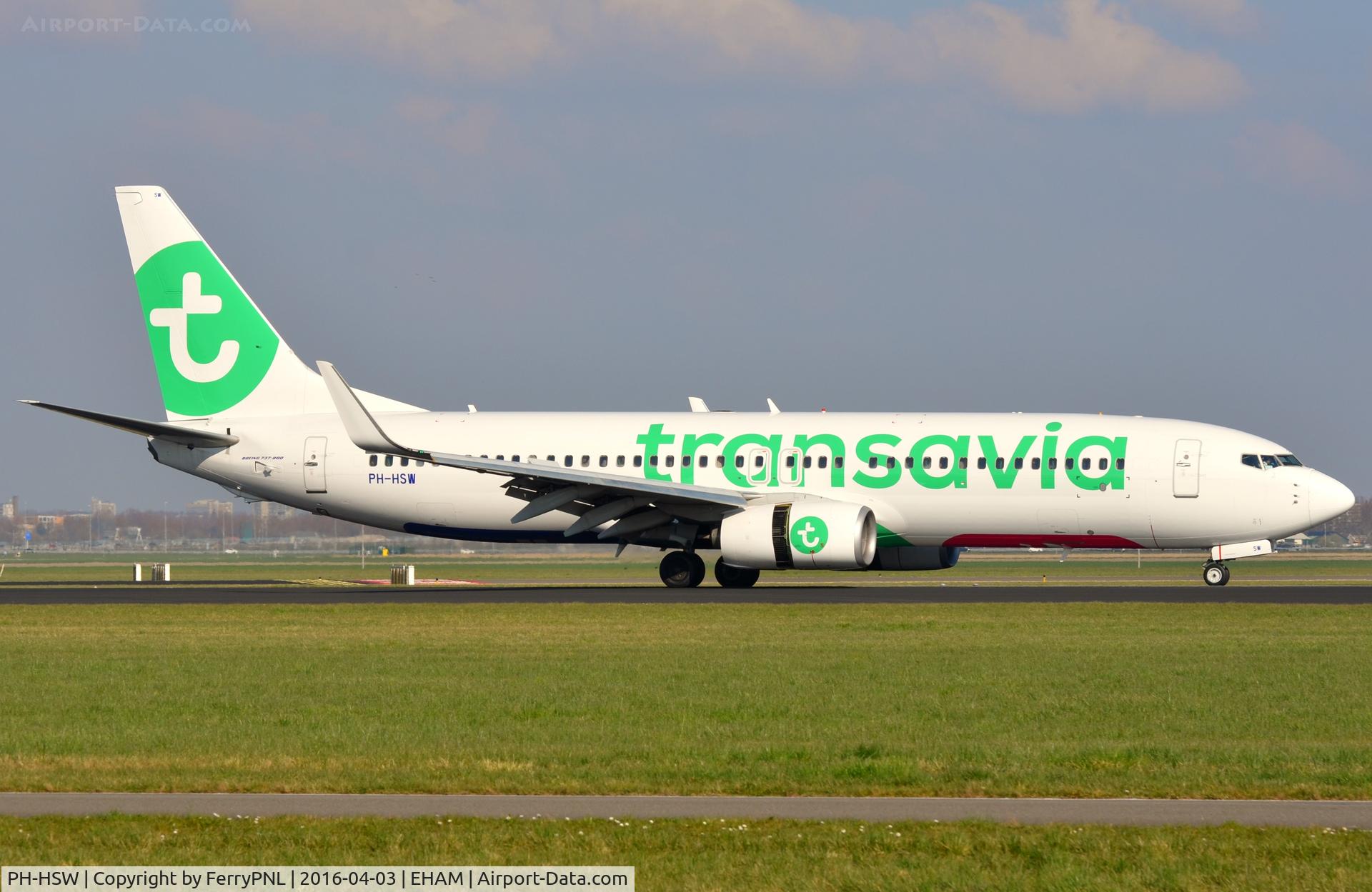PH-HSW, 2009 Boeing 737-8K2 C/N 37160, Transavia B738 returning to its base.