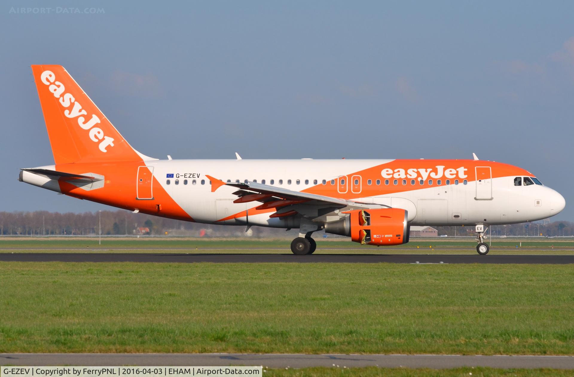 G-EZEV, 2004 Airbus A319-111 C/N 2289, Aeyjet A319 arriving