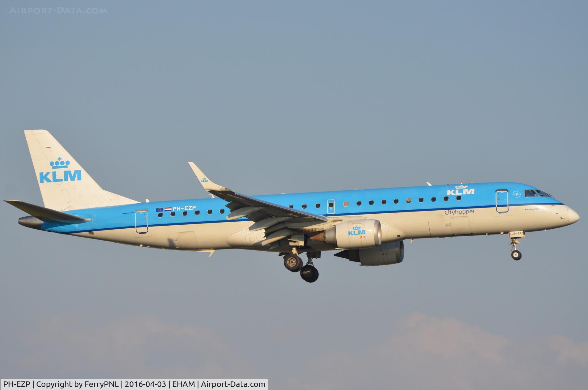 PH-EZP, 2010 Embraer 190LR (ERJ-190-100LR) C/N 19000347, Cityhopper ERJ190 on short finals