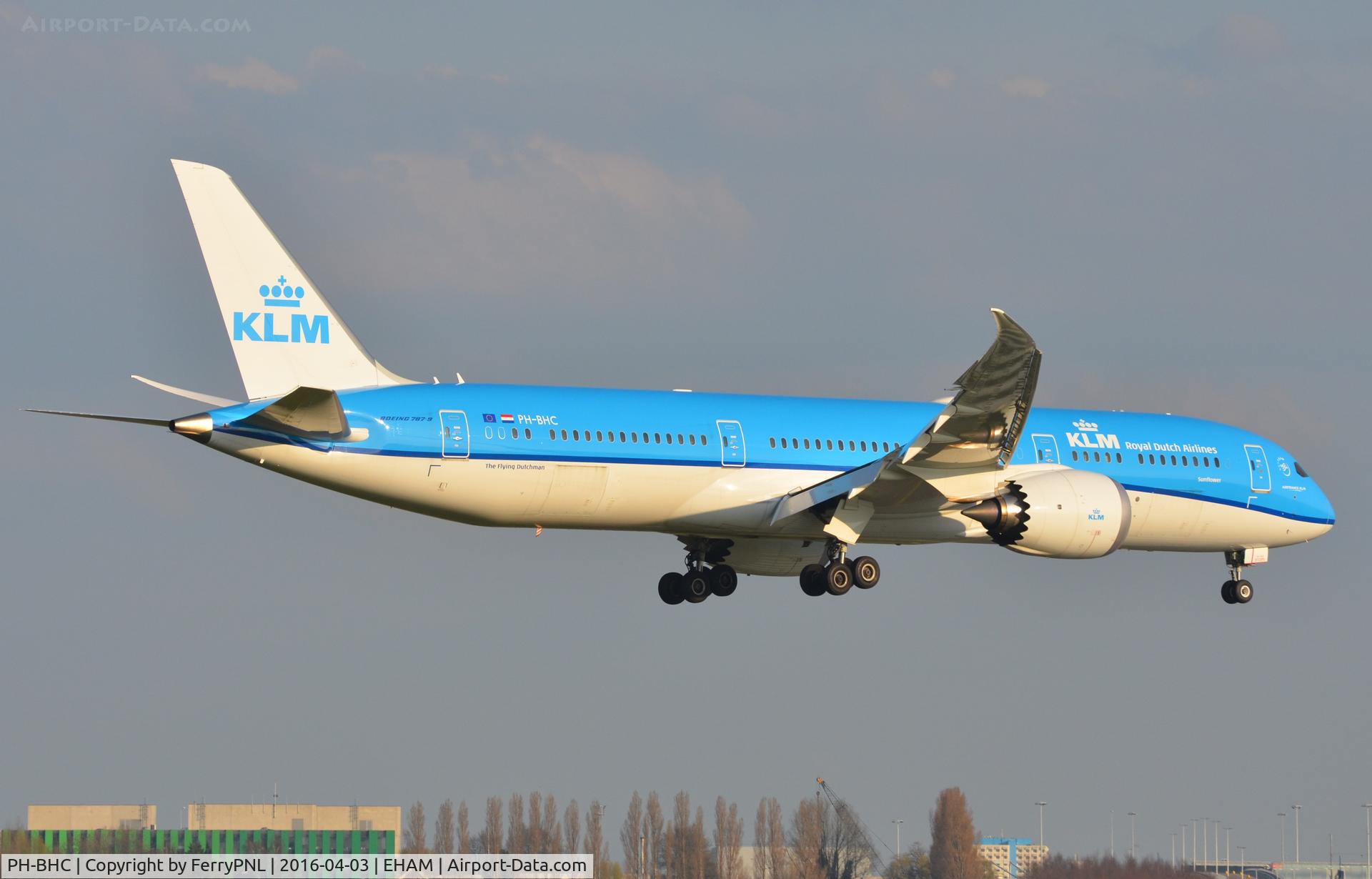PH-BHC, 2015 Boeing 787-9 Dreamliner C/N 38760, KLM B789 on shot finals.