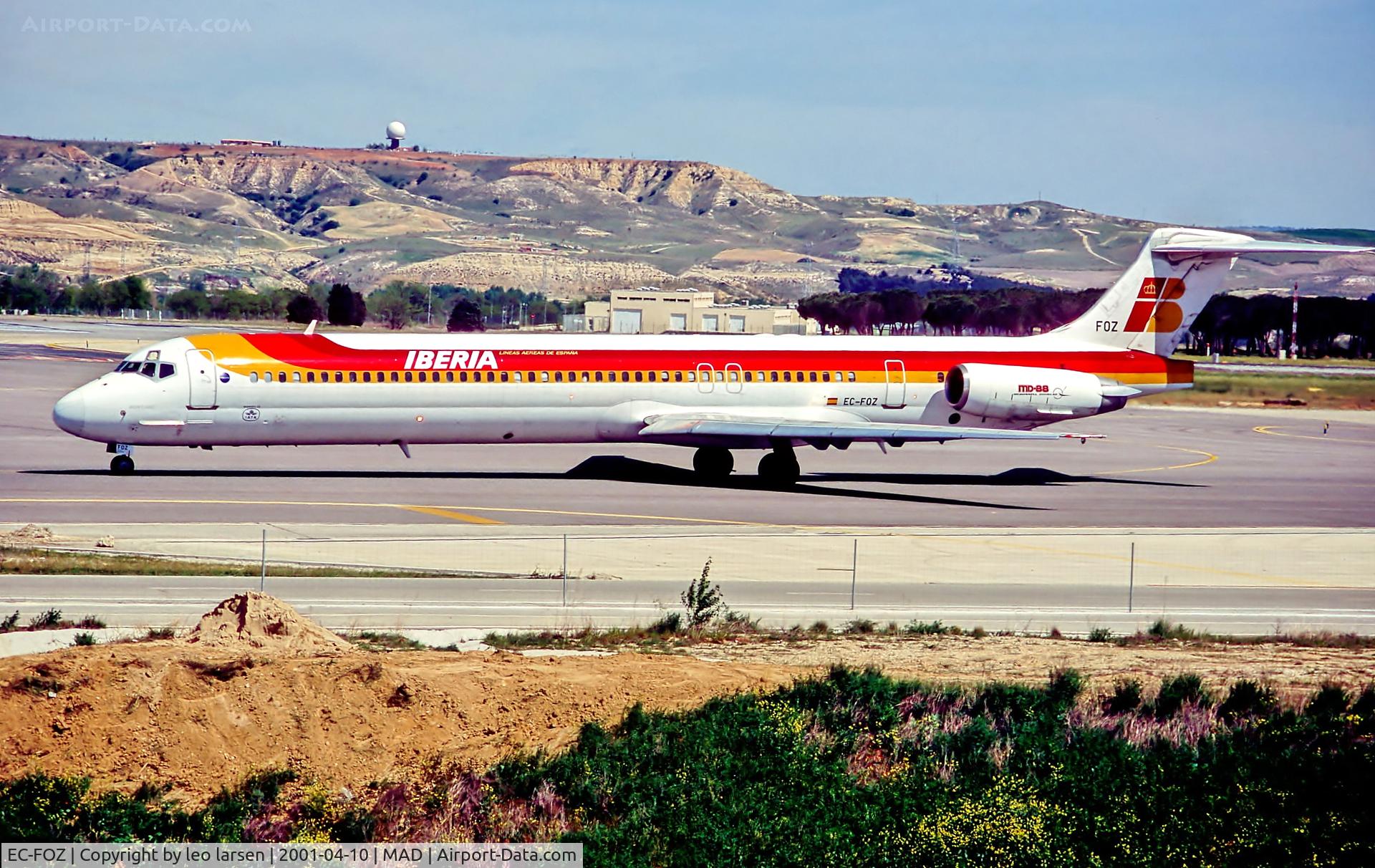 EC-FOZ, 1992 McDonnell Douglas MD-88 C/N 53308, Madrid 10.4.01