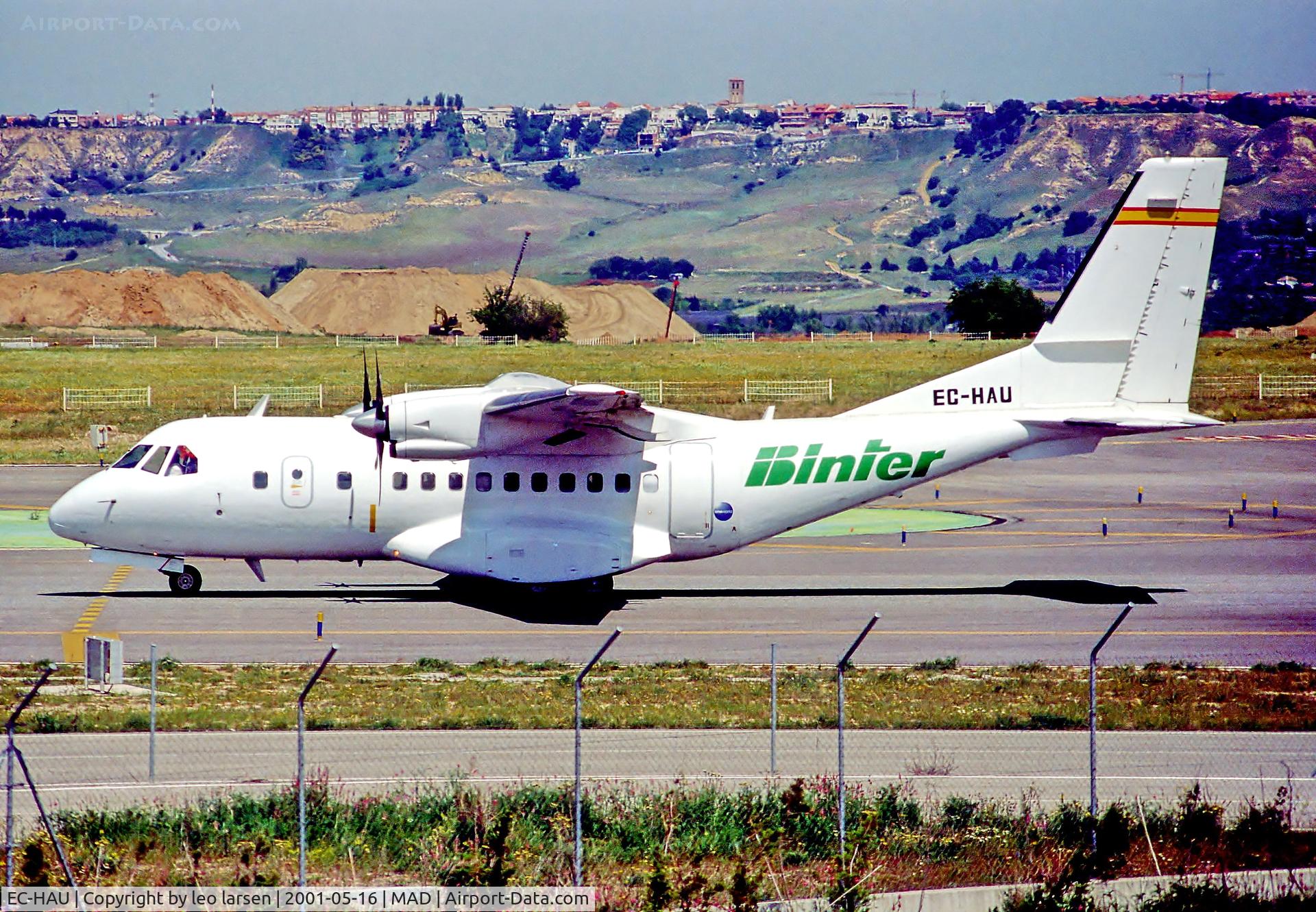 EC-HAU, 1990 CASA CN-235-200 C/N C030, Madrid 16.5.01
