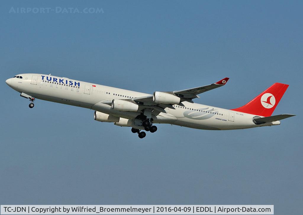 TC-JDN, 1997 Airbus A340-313X C/N 180, Turkish Airlines / take off from EDDL