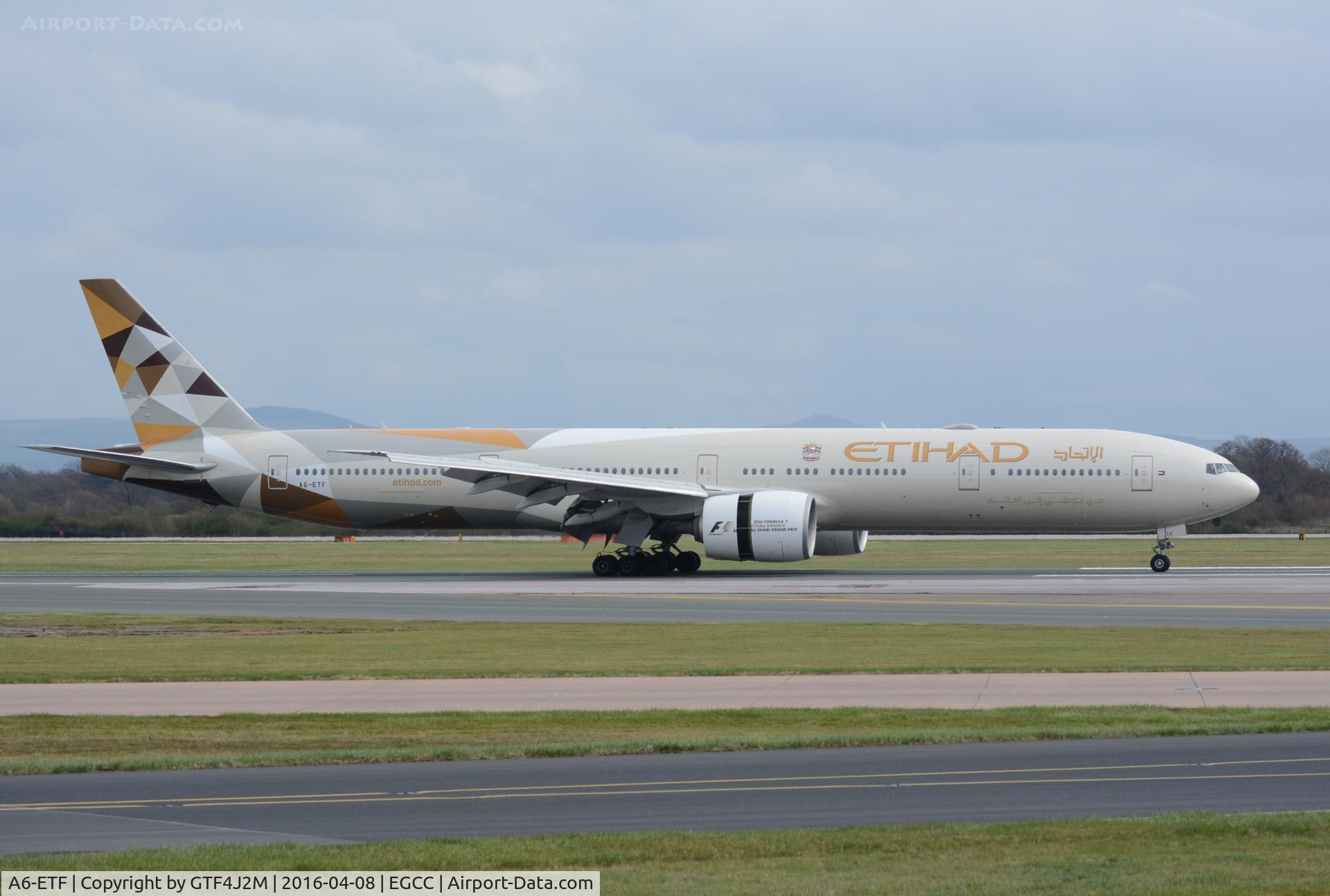 A6-ETF, 2009 Boeing 777-3FX/ER C/N 39700, A6-ETF in new scheme at Manchester 8.4.16