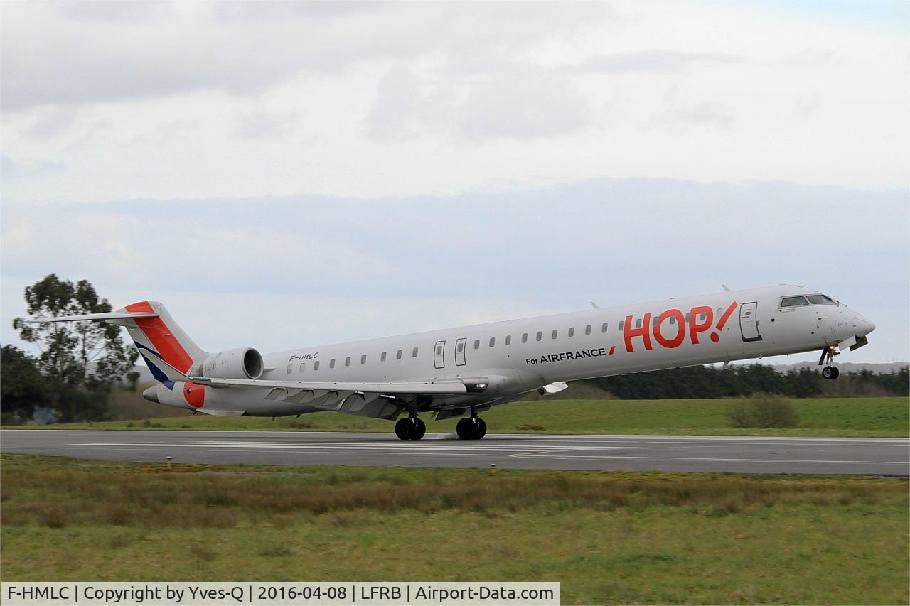 F-HMLC, 2010 Bombardier CRJ-1000EL NG (CL-600-2E25) C/N 19006, Bombardier CRJ-1000, Landing rwy 25L, Brest-Bretagne airport (LFRB-BES)