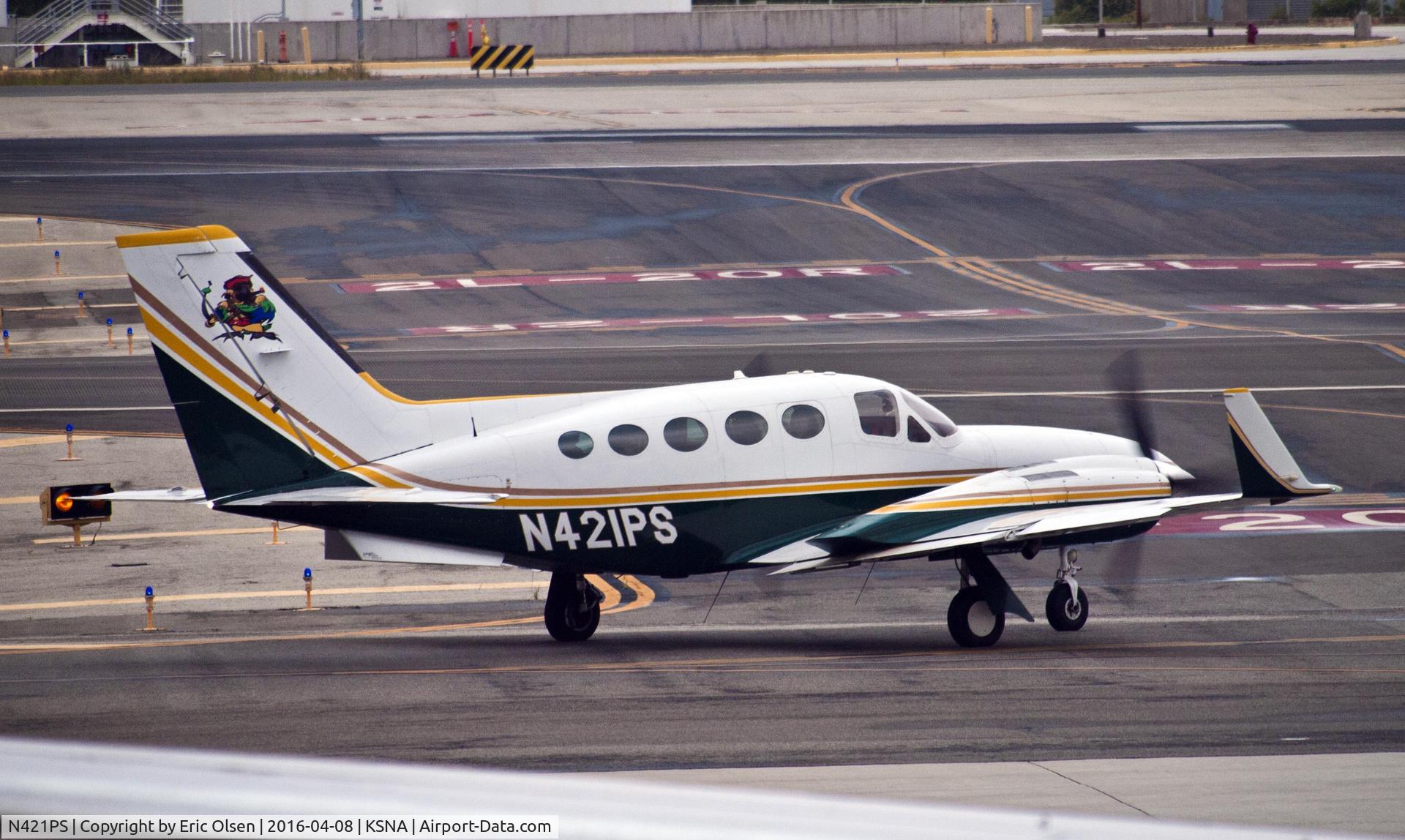 N421PS, 1978 Cessna 421C Golden Eagle C/N 421C0518, Cessna 421C taxing  for takeoff.