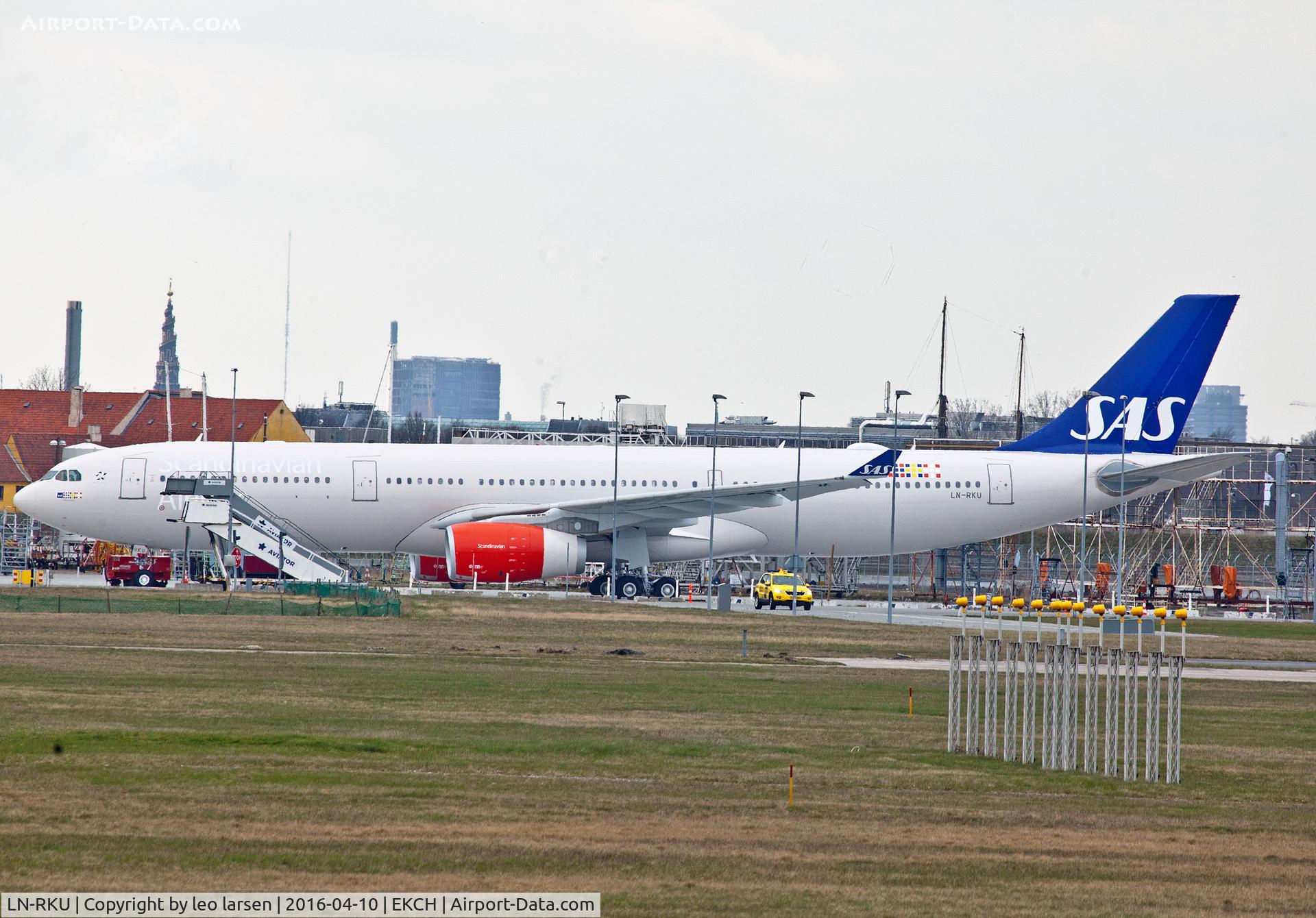 LN-RKU, 2016 Airbus A330-343 C/N 1715, Copenhagen 10.4.16
