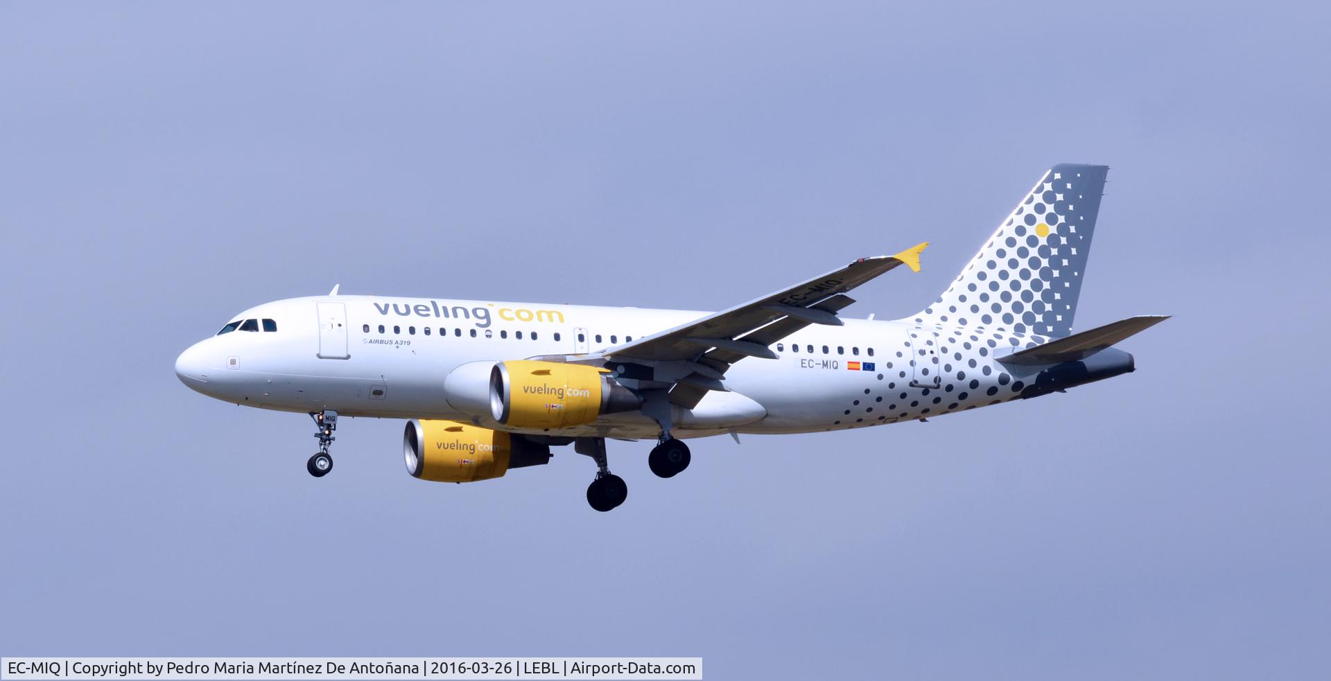 EC-MIQ, 2007 Airbus A319-111 C/N 3169, El Prat -  Barcelona  -  España