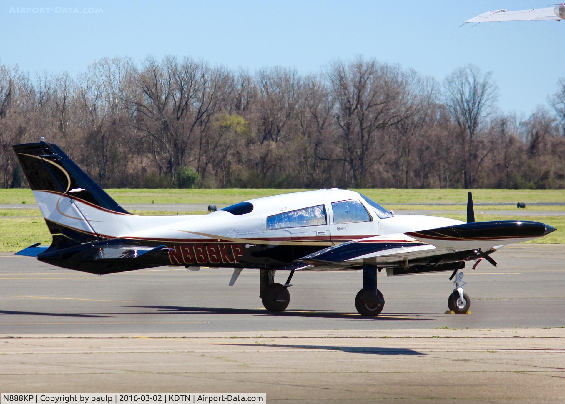 N888KP, 1977 Cessna T310R C/N 310R0918, At Downtown Shreveport.