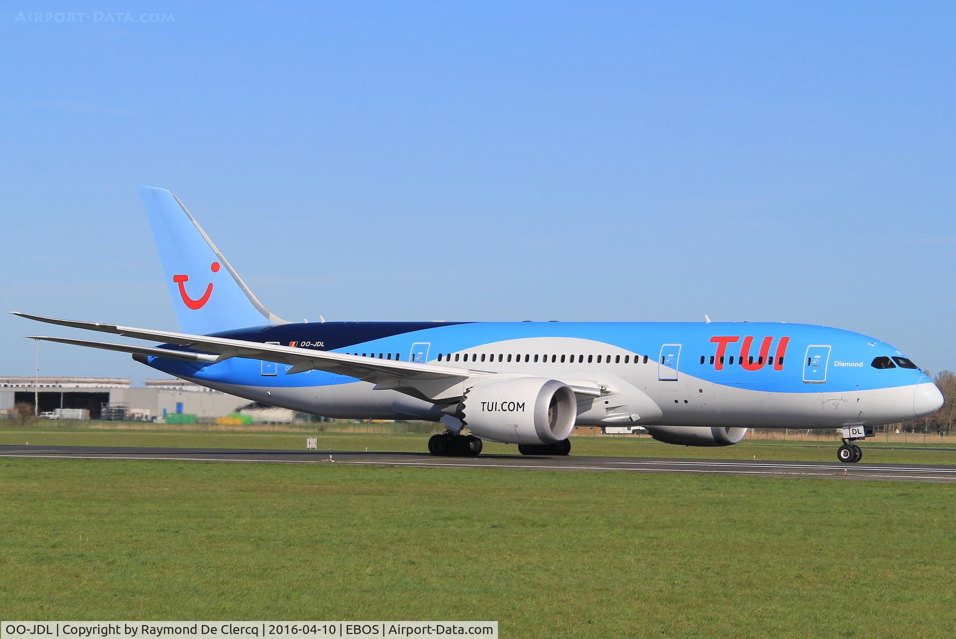 OO-JDL, 2013 Boeing 787-8 Dreamliner C/N 34425, Taxiing on the runway at Ostend airport.