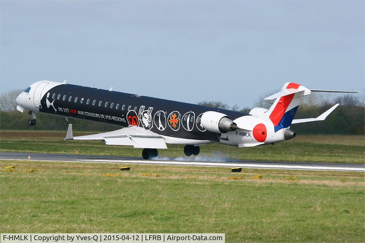 F-HMLK, 2011 Bombardier CRJ-1000EL NG (CL-600-2E25) C/N 19016, Bombardier CRJ-1000EL NG, Landing rwy 25L, Brest-Bretagne airport (LFRB-BES)