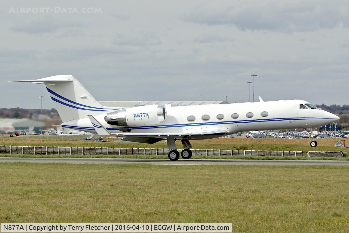 N877A, 2001 Gulfstream Aerospace G-IV C/N 1461, At Luton