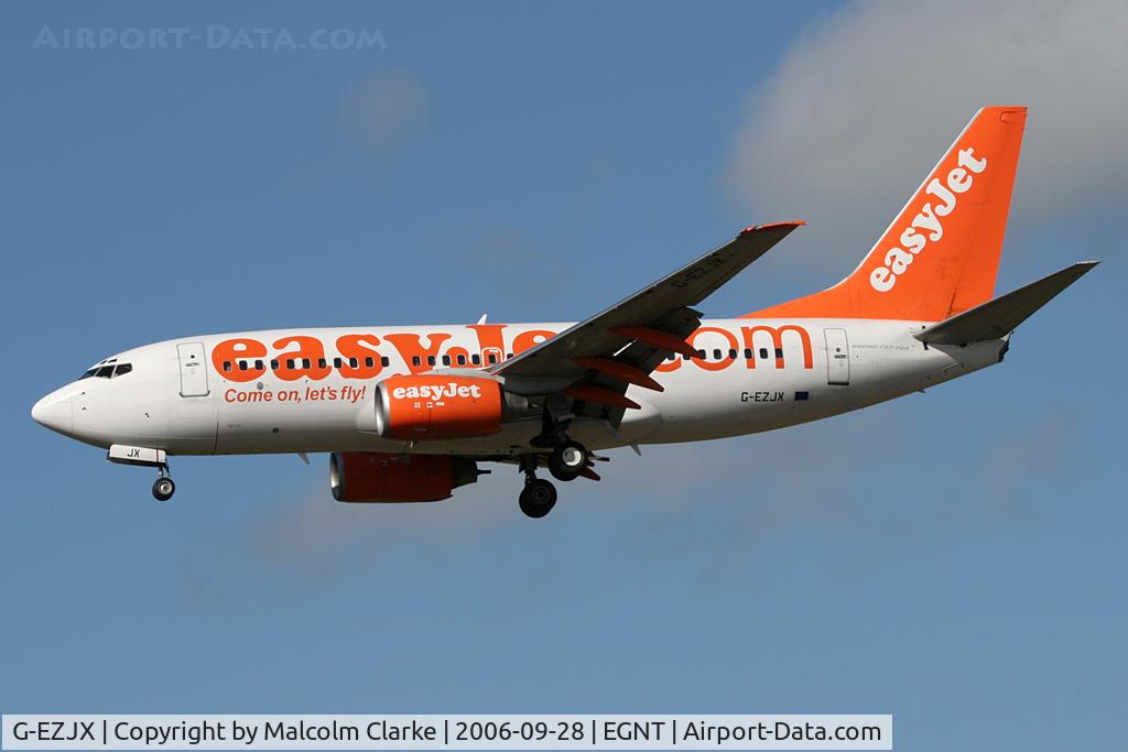 G-EZJX, 2003 Boeing 737-73V C/N 32419, Boeing 737-73V on approach to Newcastle Airport, September 2006.