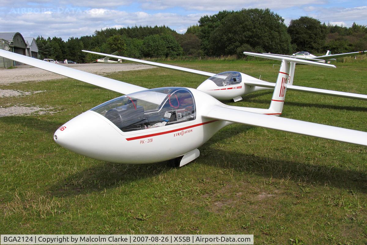 BGA2124, Eiriavion PIK-20B C/N 20124, Eiriavion Pik-20B at The Yorkshire Gliding Club, Sutton Bank, August 2007.