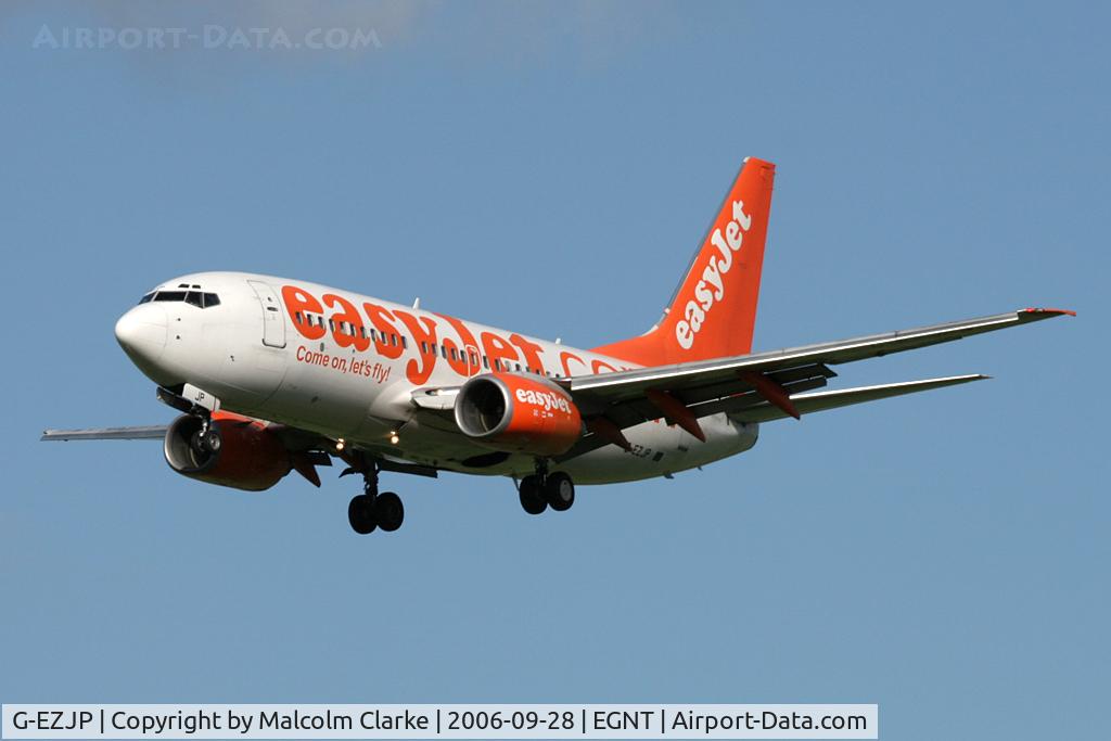 G-EZJP, 2002 Boeing 737-73V C/N 32412, Boeing 737-73V on approach to Newcastle Airport, September 2006.