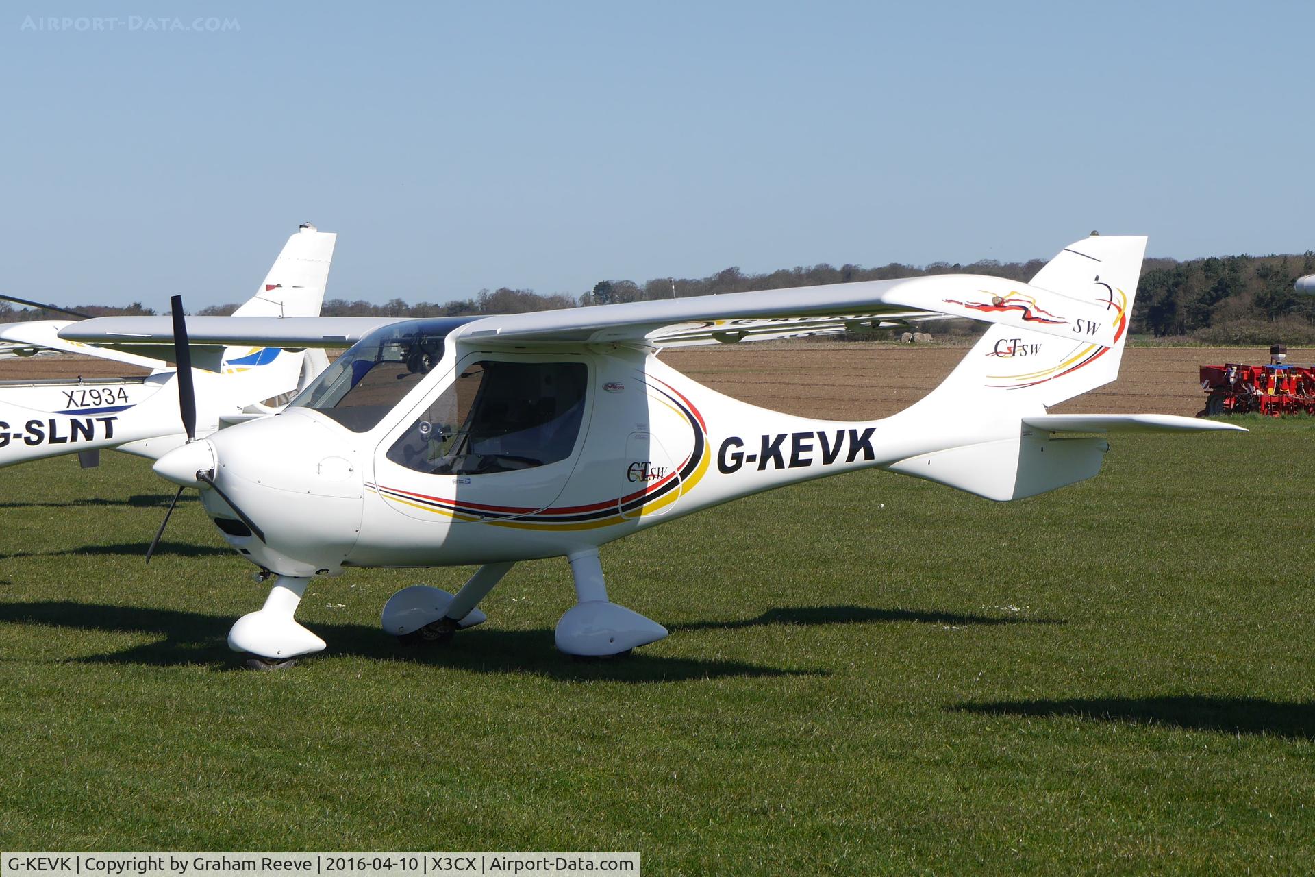 G-KEVK, 2009 Flight Design CTSW C/N 8483, Parked at Northrepps.