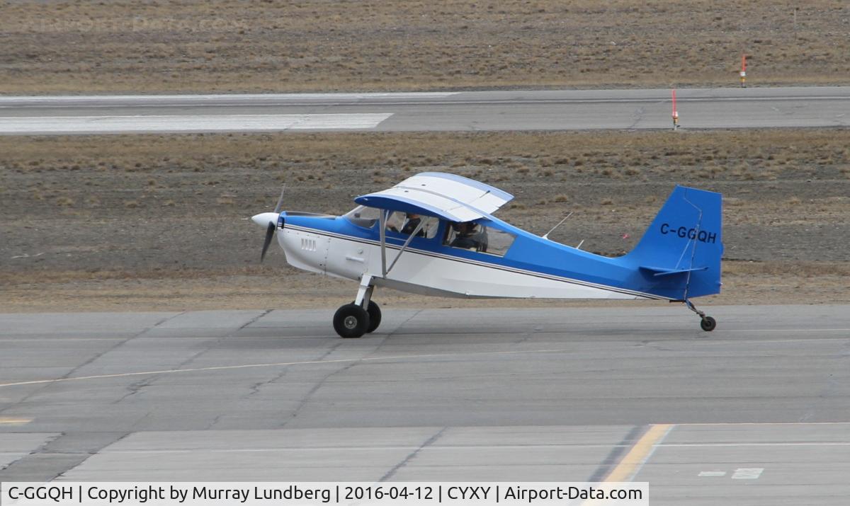 C-GGQH, 1975 Bellanca 8GCBC C/N 175 75, Taxiing at Whitehorse, Yukon.