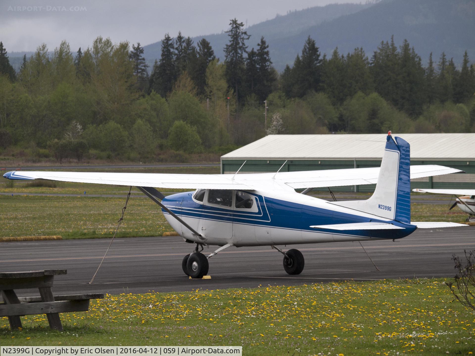 N2399G, 1958 Cessna 182B Skylane C/N 51699, Cessna 182 on the ramp at 0S9
