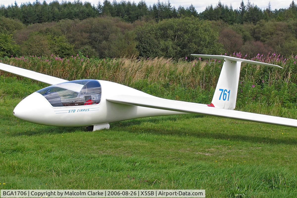 BGA1706, Schempp-Hirth HS.4 Standard Cirrus C/N 194, Schempp-Hirth HS.4 Standard Cirrus at The Yorkshire Gliding Club, Sutton Bank, N Yorks, July 2008.