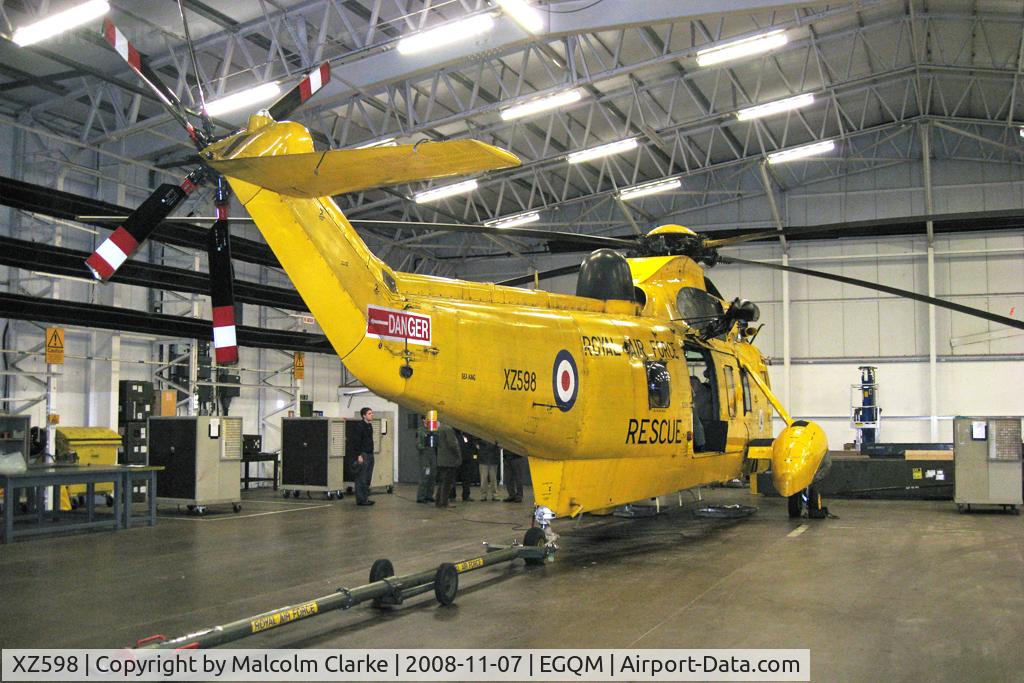 XZ598, 1978 Westland Sea King HAR.3 C/N WA864, Westland Sea King HAR3 at RAF Boulmer in 2008.