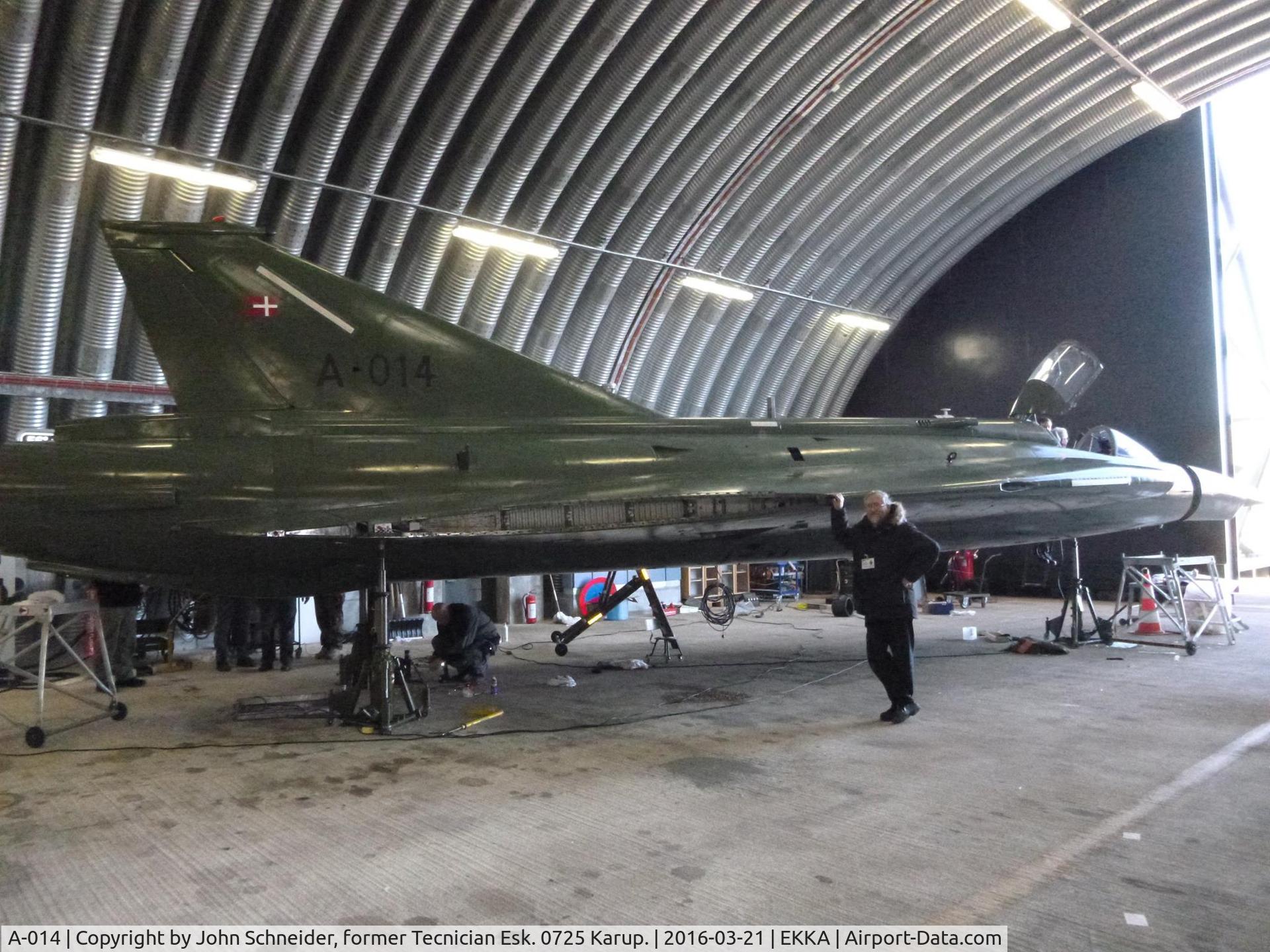 A-014, 1971 Saab F-35 Draken C/N 35-1014, A-014 has left the outdoor stand, in a terrible condition. It have had a 