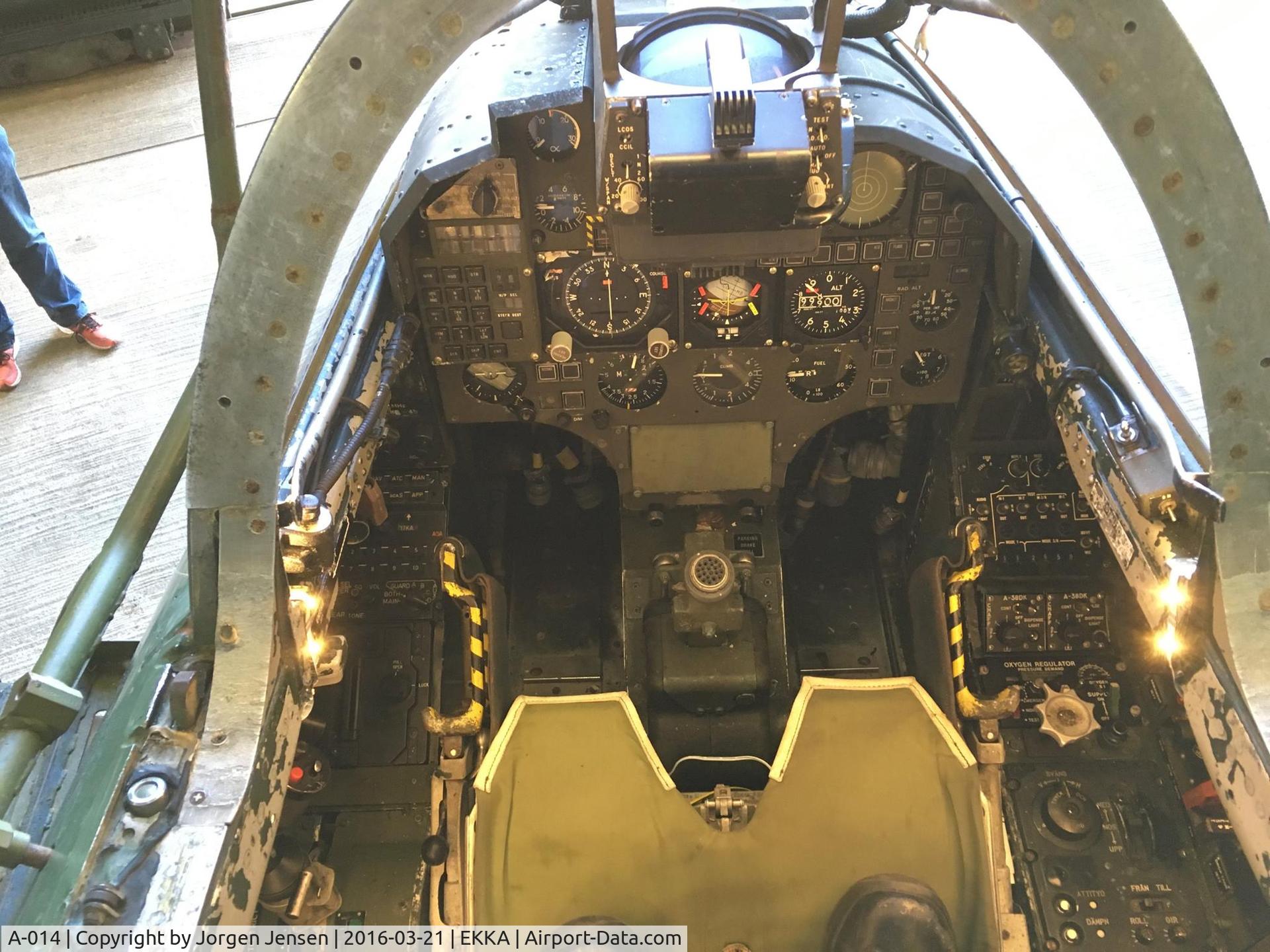 A-014, 1971 Saab F-35 Draken C/N 35-1014, A-014 Cockpitt restored by menber of Team Draken Jorgen Jensen