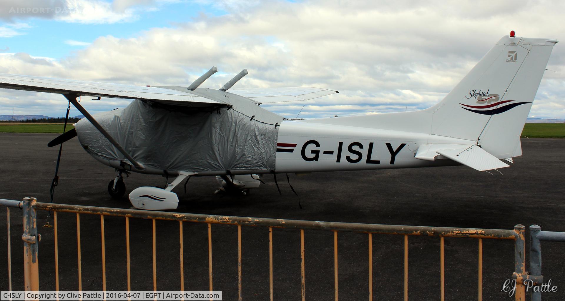 G-ISLY, 1999 Cessna 172S C/N 172S-8152, Perth EGPT