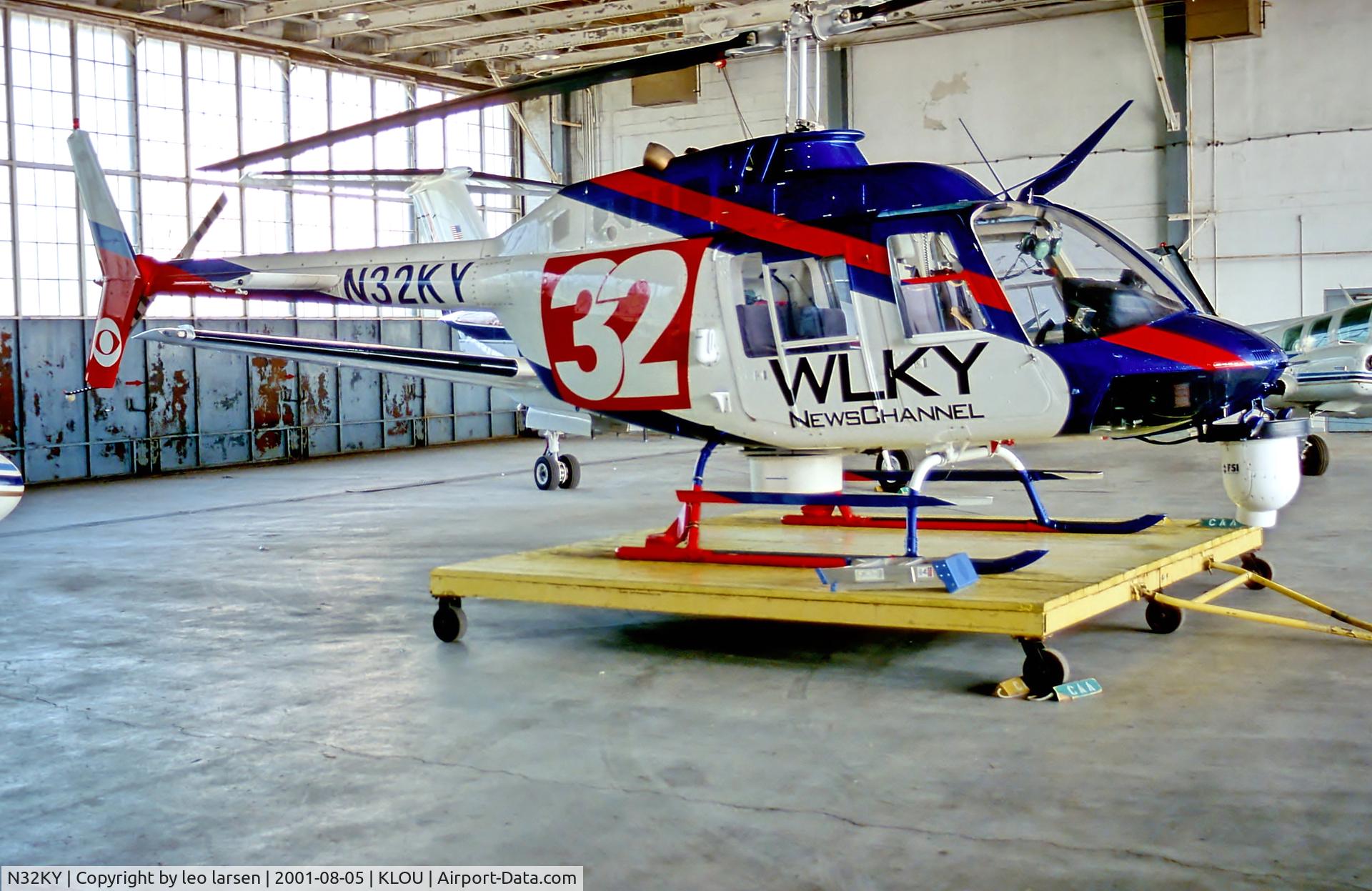 N32KY, 1979 Bell 206B C/N 2875, Bowman Field 5.8.01