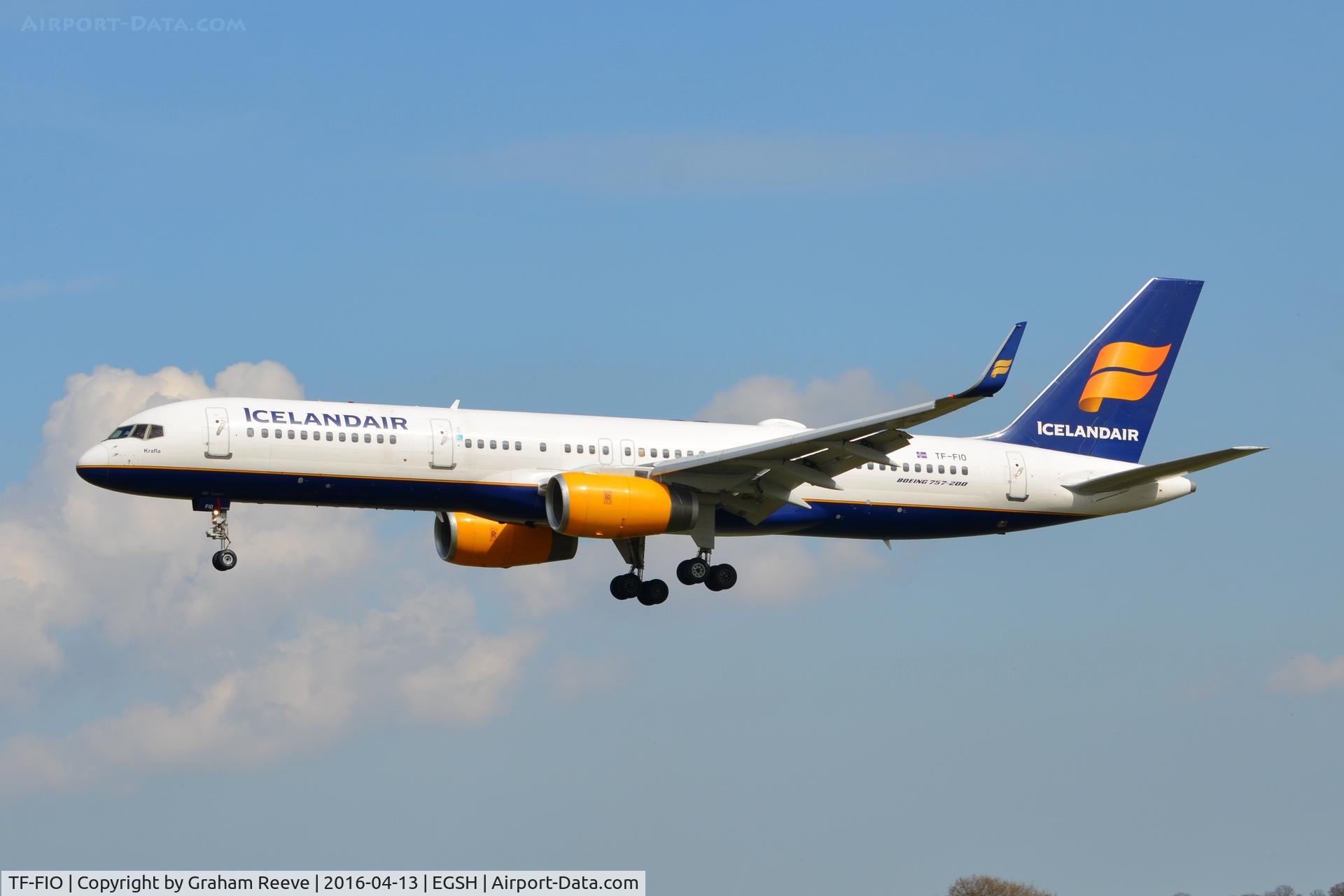 TF-FIO, 1999 Boeing 757-208 C/N 29436, Landing at Norwich.