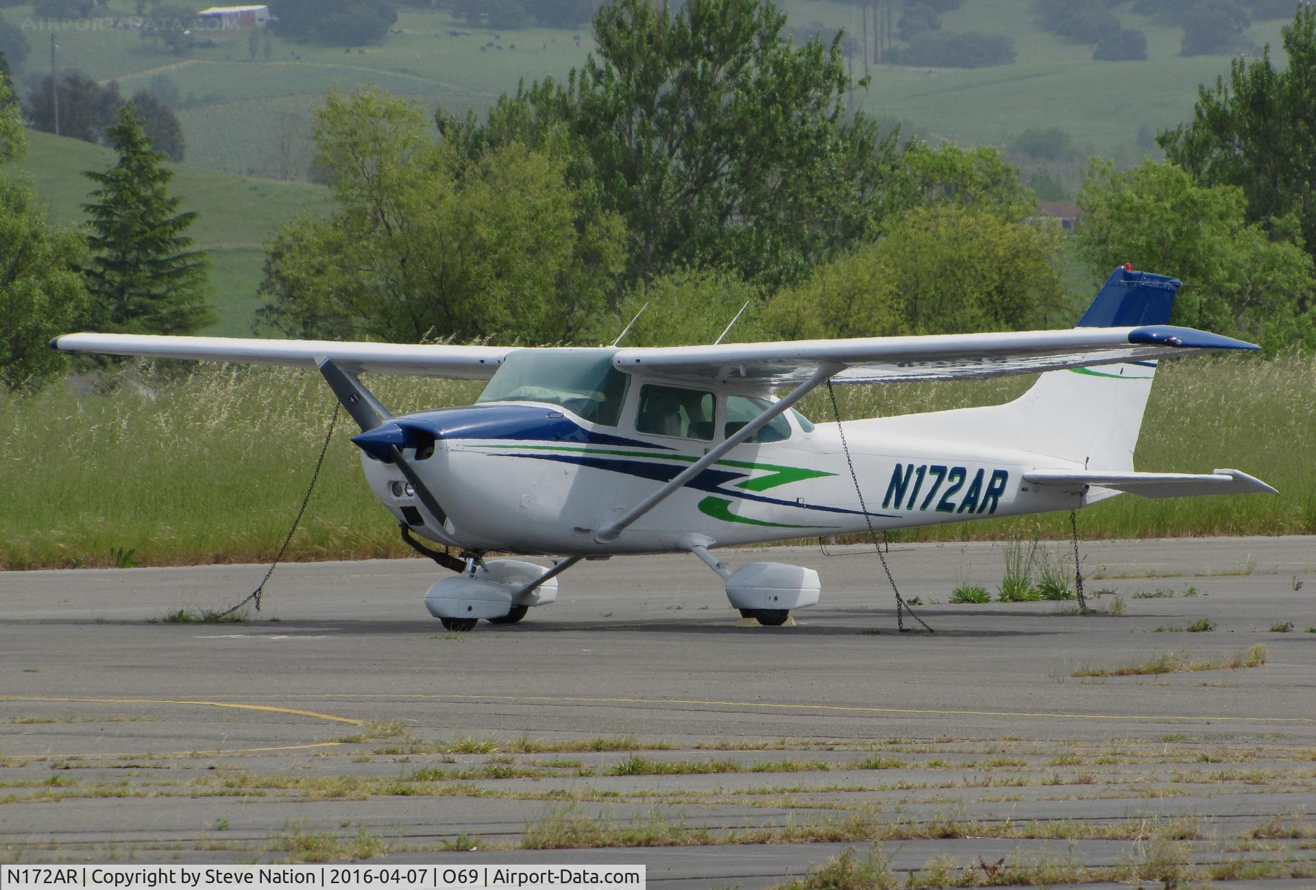 N172AR, 1975 Cessna 172M C/N 17266174, Locally-based 1975 Cessna 172M Skyhawk @ Petaluma Municipal Airport, CA